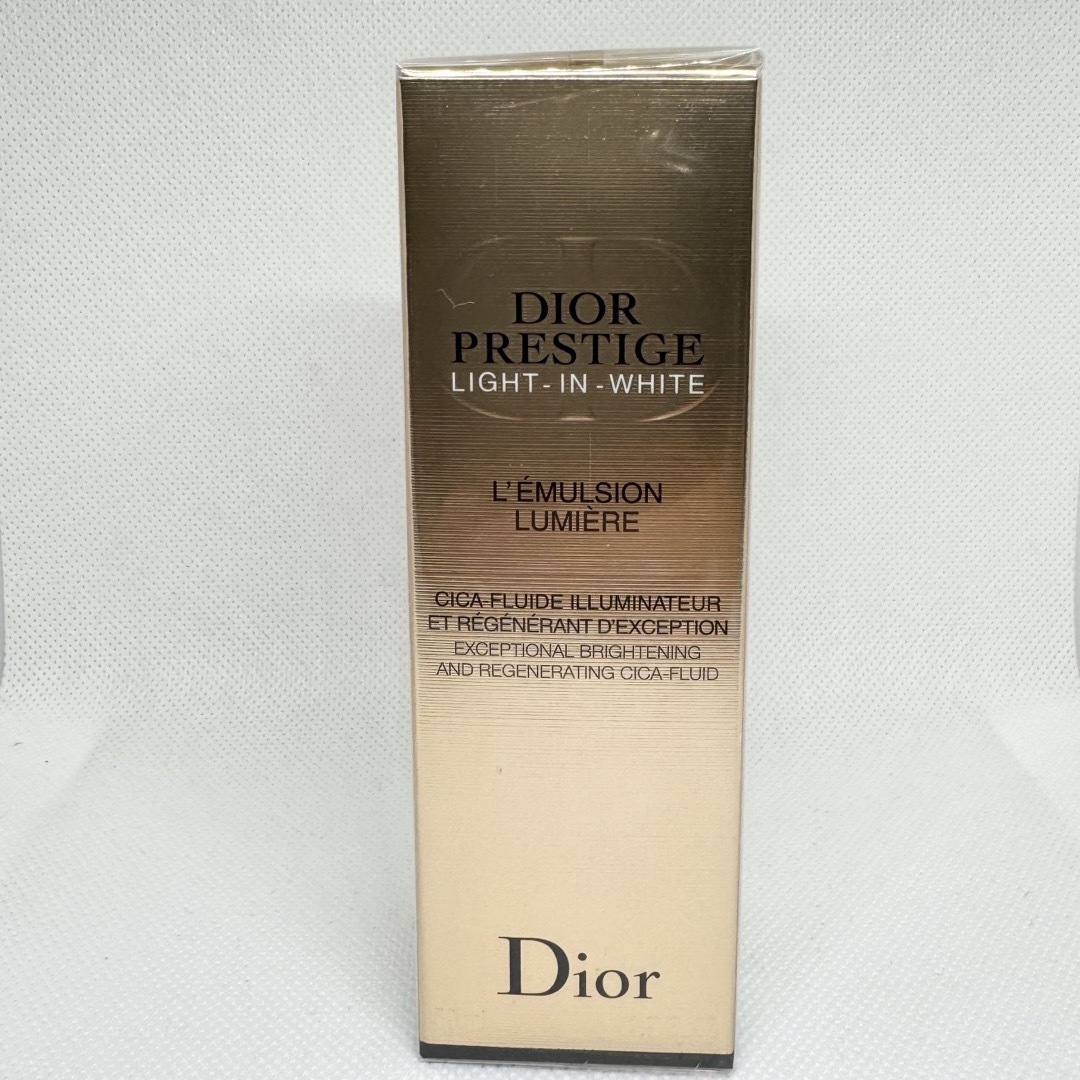 Christian Dior(クリスチャンディオール)の新品未使用 プレステージ ホワイト リンクル エマルジョン ルミエール コスメ/美容のスキンケア/基礎化粧品(乳液/ミルク)の商品写真