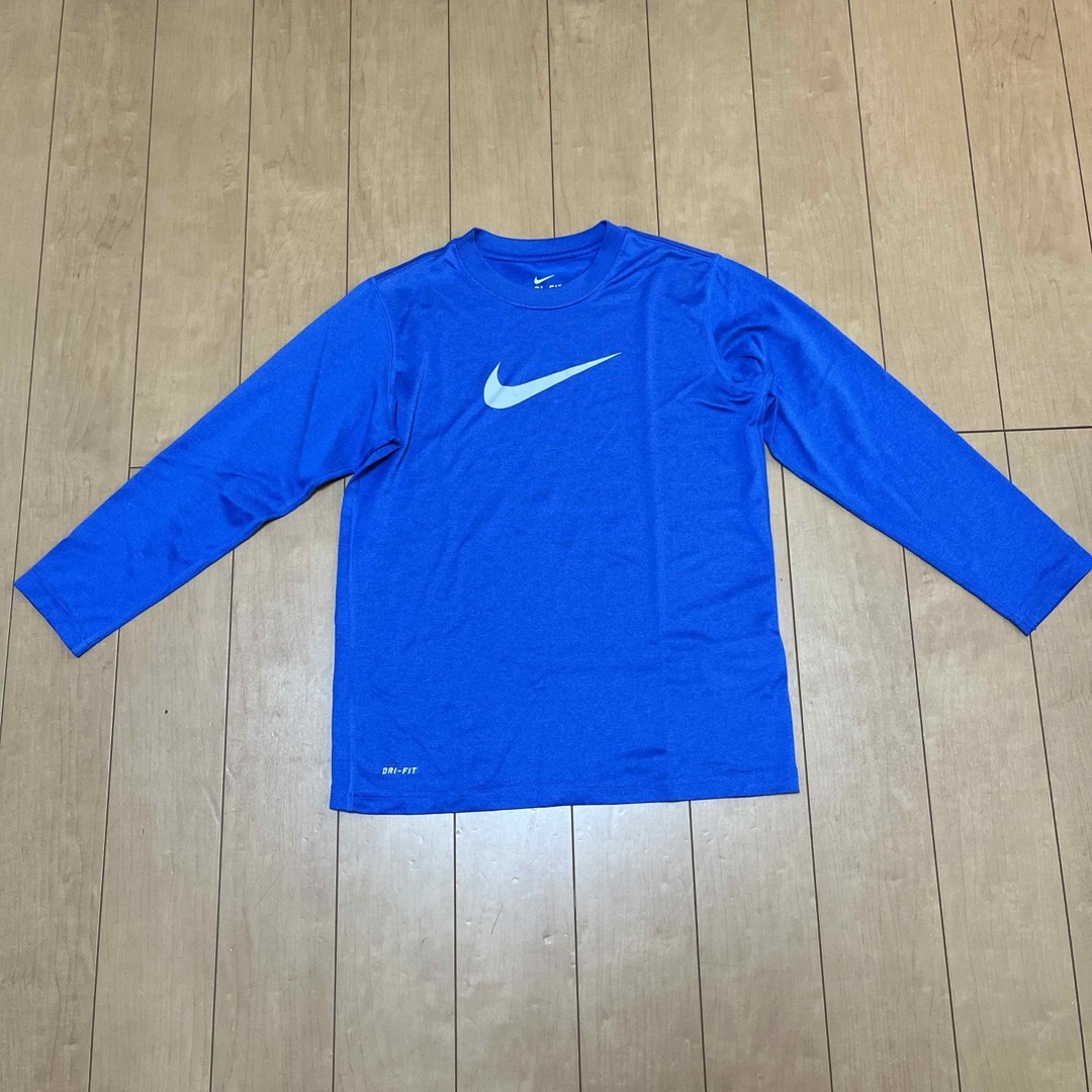 NIKE(ナイキ)のNIKE   ロングＴシャツ キッズ/ベビー/マタニティのキッズ服男の子用(90cm~)(Tシャツ/カットソー)の商品写真