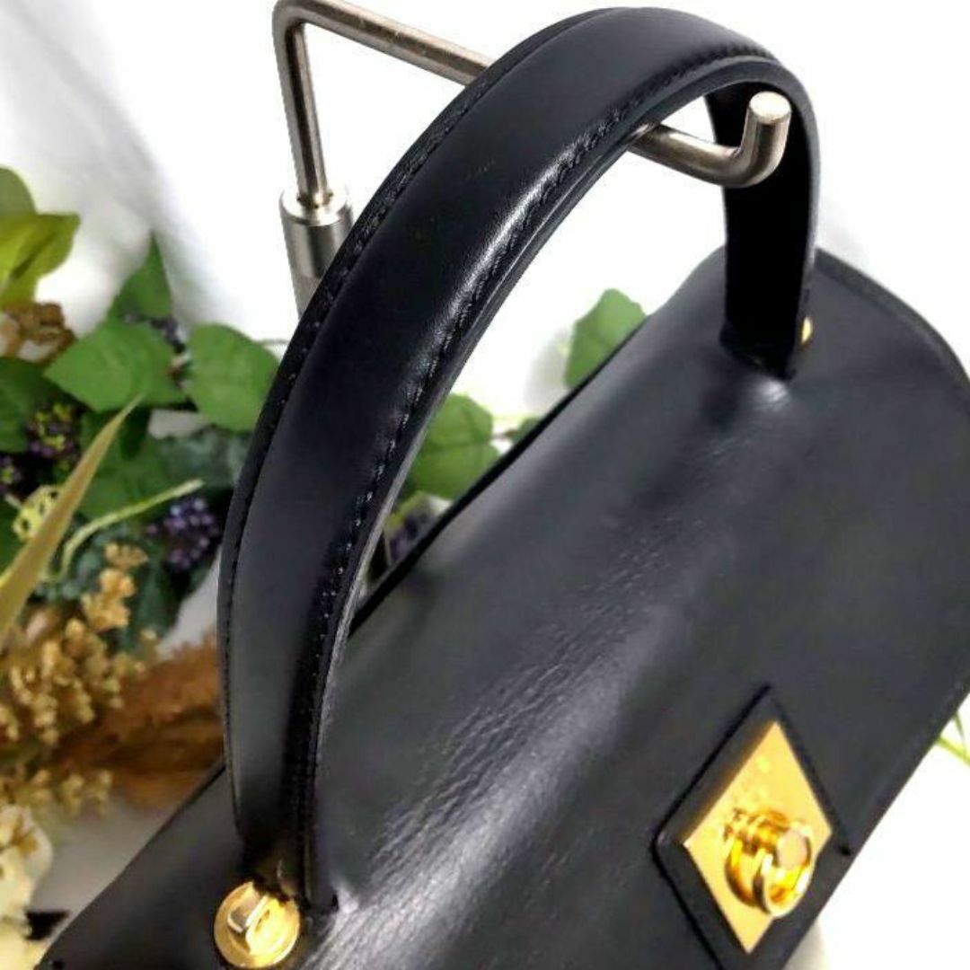 celine(セリーヌ)の★クリーニング済み★セリーヌ ハンドバッグ　ブラック　ヴィンテージ レディースのバッグ(ハンドバッグ)の商品写真