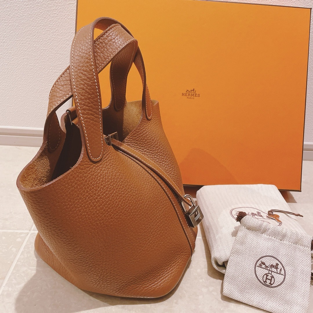 Hermes(エルメス)の美品！エルメス ピコタンロックPM 18 ゴールド シルバー金具 レディースのバッグ(ハンドバッグ)の商品写真