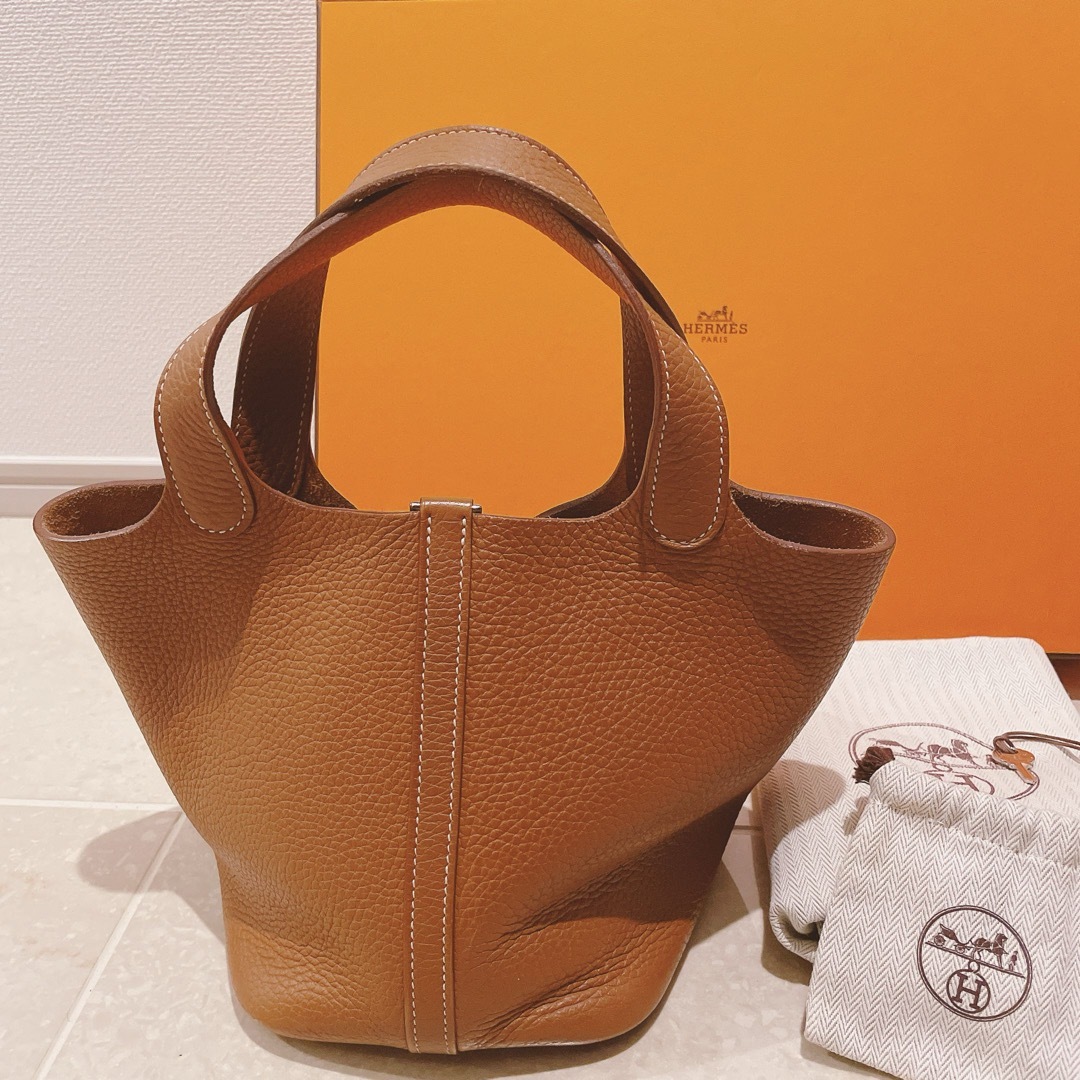 Hermes(エルメス)の美品！エルメス ピコタンロックPM 18 ゴールド シルバー金具 レディースのバッグ(ハンドバッグ)の商品写真