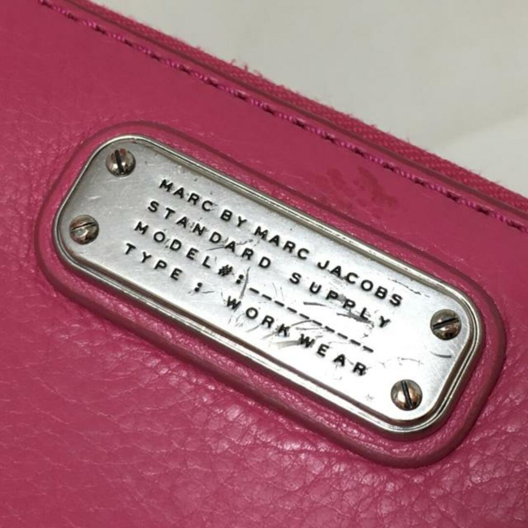 MARC BY MARC JACOBS(マークバイマークジェイコブス)のMARC BY MARC JACOBS(マークバイマークジェイコブス) 長財布 ニューQ スリムジップアラウンド M0005350 ピンク ラウンドファスナー レザー レディースのファッション小物(財布)の商品写真