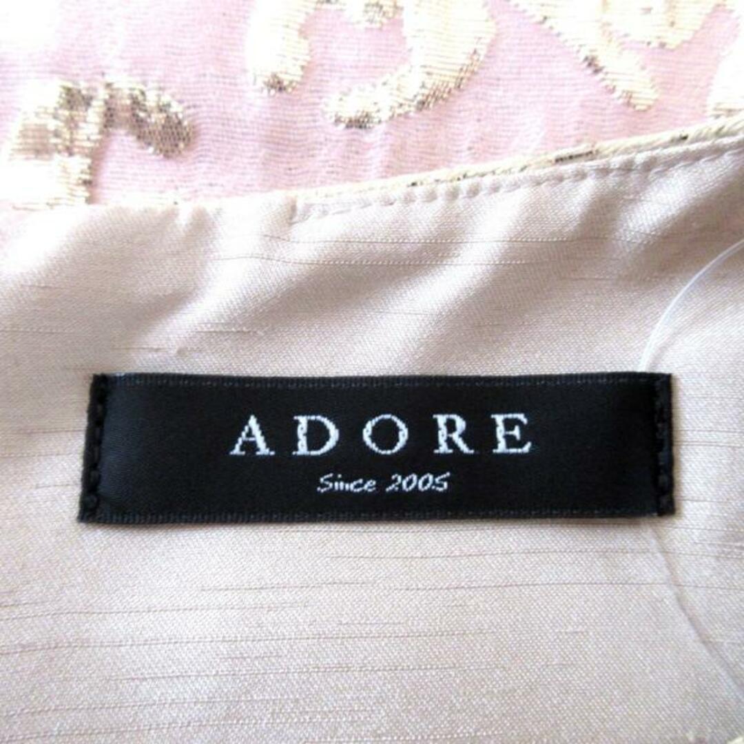 ADORE(アドーア)のADORE(アドーア) ワンピース サイズ36 S レディース - ベージュ×ピンク×ゴールド ノースリーブ/ひざ丈/豹柄 レディースのワンピース(その他)の商品写真