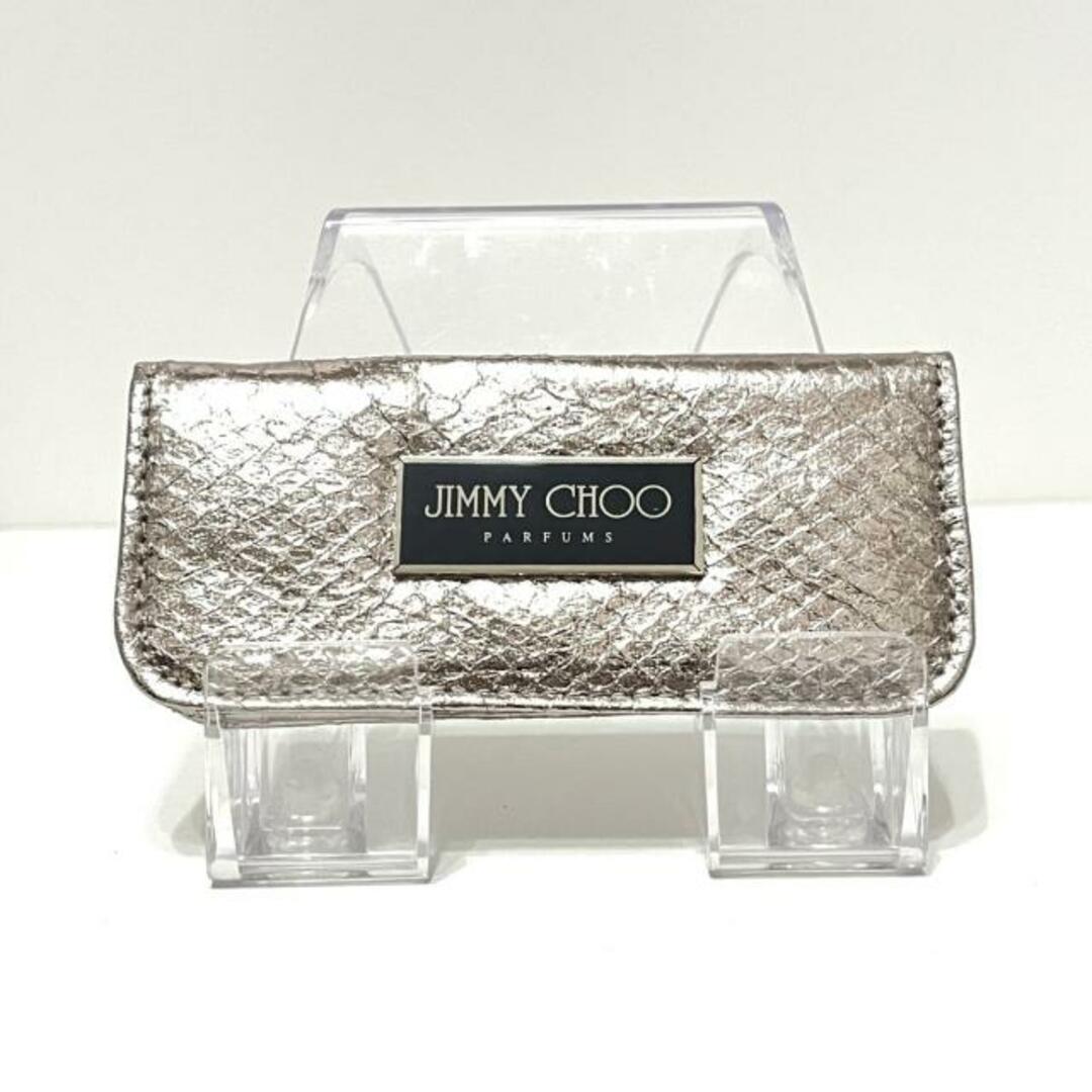 JIMMY CHOO(ジミーチュウ)のJIMMY CHOO(ジミーチュウ) コインケース - ゴールド 型押し加工/PARFUMS エナメル（合皮） レディースのファッション小物(コインケース)の商品写真