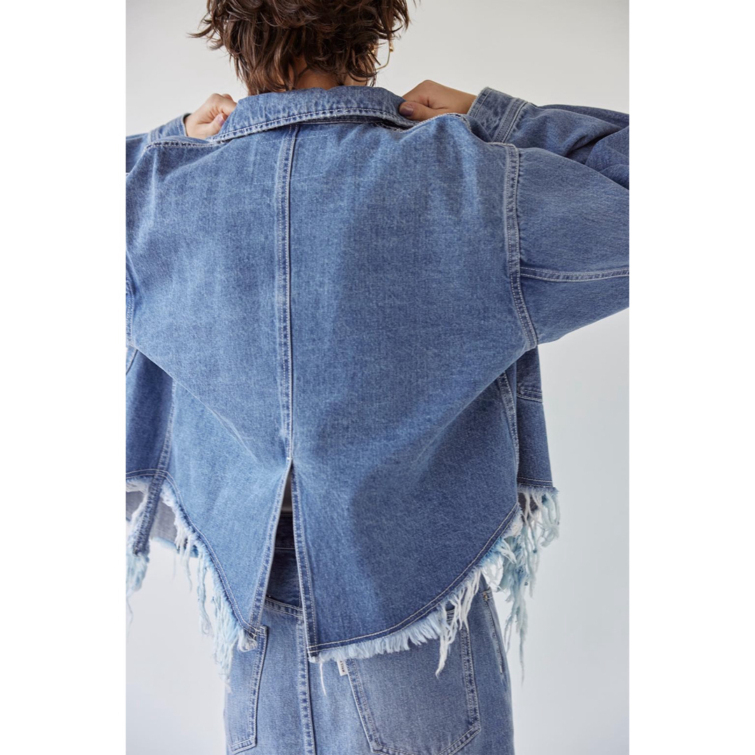 ALEXIA STAM(アリシアスタン)のALEXIA STAM Fringe Hem Denim Jacket Blue レディースのジャケット/アウター(Gジャン/デニムジャケット)の商品写真