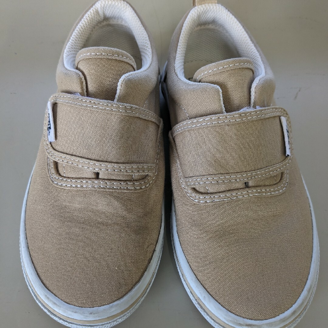 VANS(ヴァンズ)のVANS キッズ/ベビー/マタニティのキッズ靴/シューズ(15cm~)(スニーカー)の商品写真