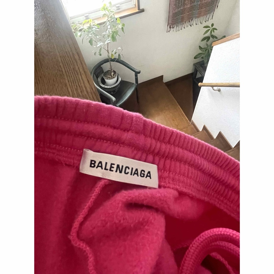 Balenciaga(バレンシアガ)のBALENCIAGA バレンシアガ スウェットロゴパンツ　ピンク メンズのパンツ(その他)の商品写真