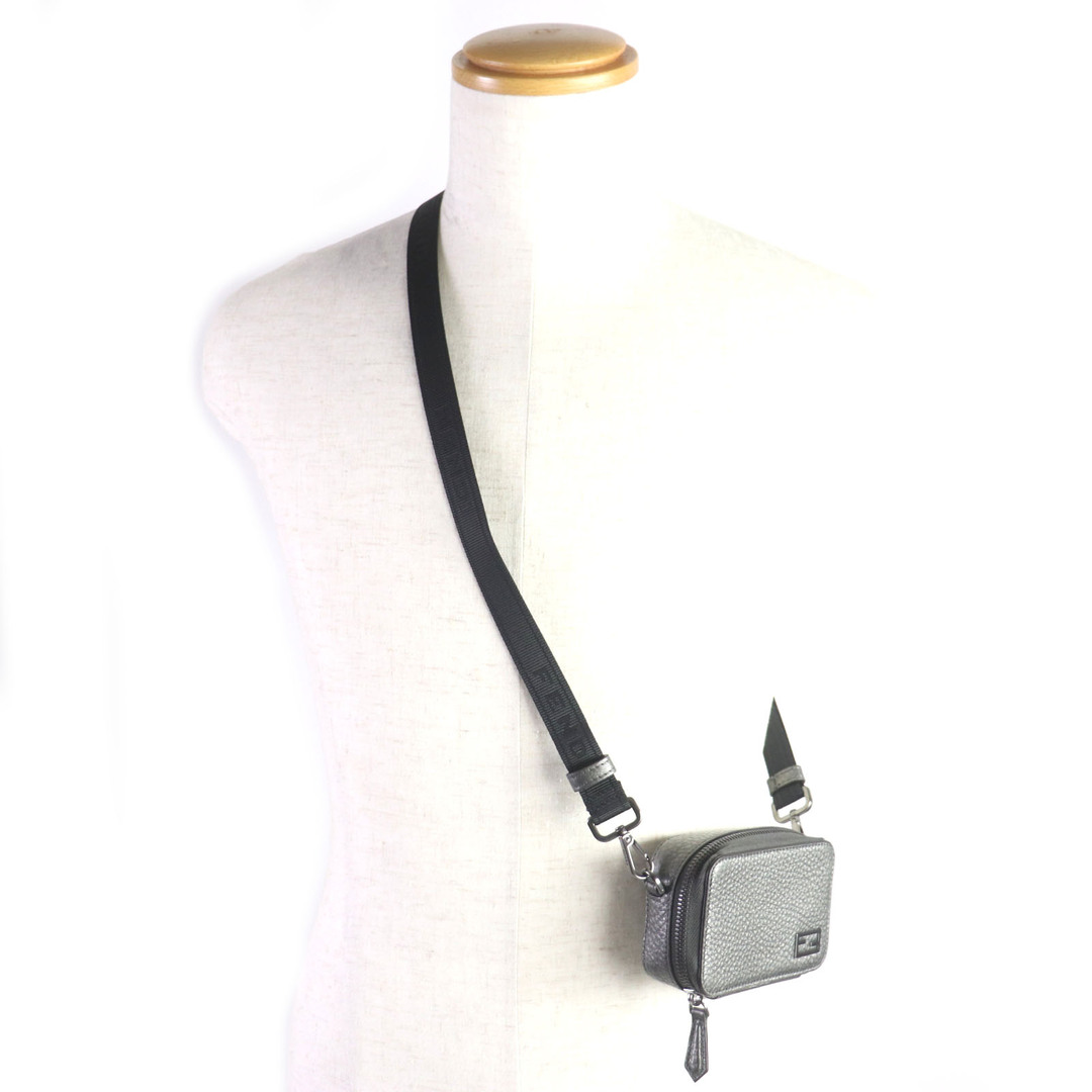 FENDI - 未使用品▽FENDI フェンディ 7M0344 ミニ カメラバッグ FENDI - 未使用品▽FENDI フェンディ 7M0344 ミニ カメラバッグ