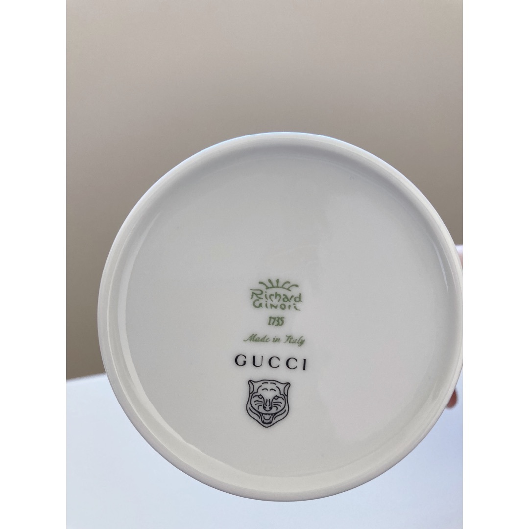 Gucci(グッチ)のGucci  ハーバリウム　バタフライ　マグカップ 食器　グッチ インテリア/住まい/日用品のキッチン/食器(食器)の商品写真
