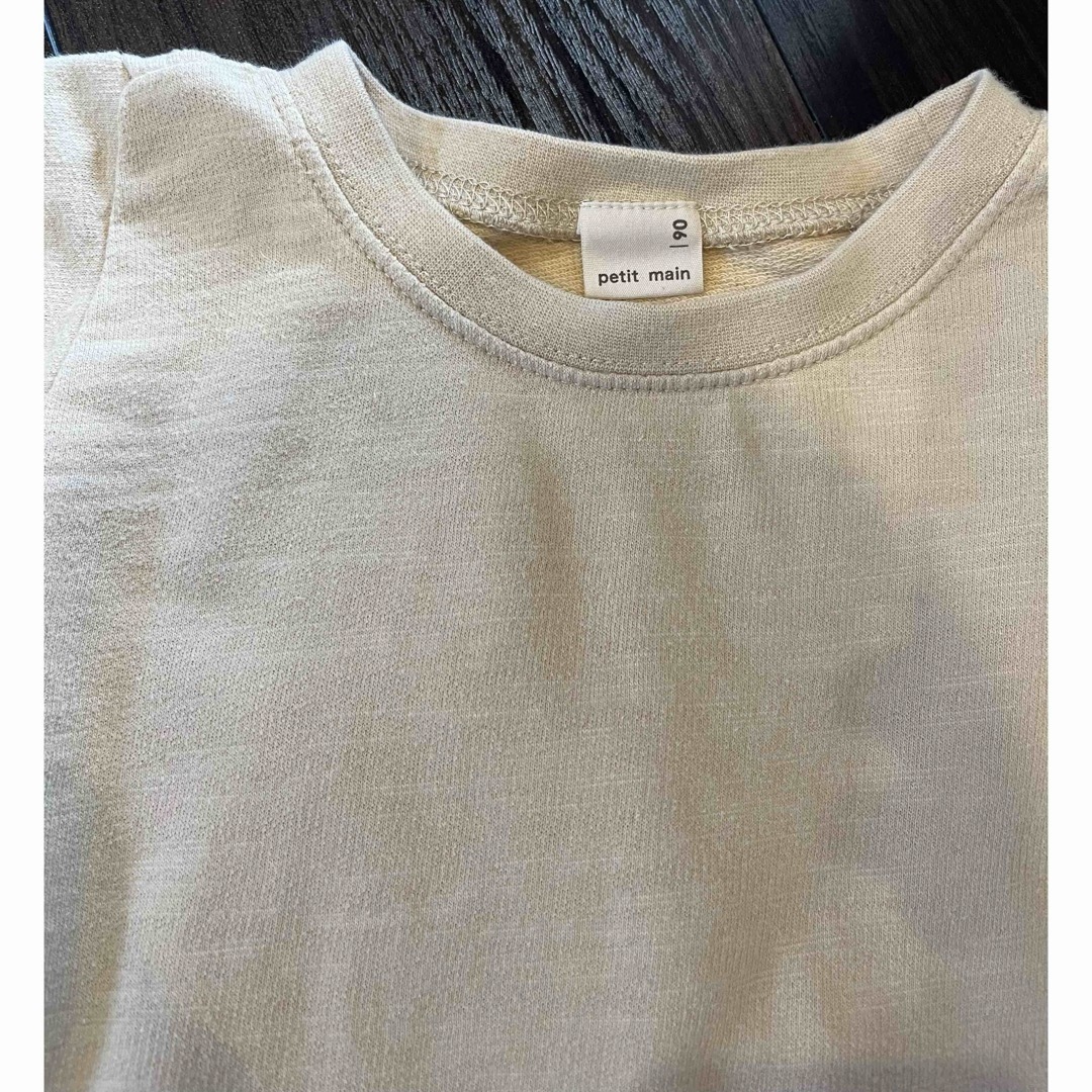 UNIQLO(ユニクロ)のロンT  2枚セット　サイズ90 キッズ/ベビー/マタニティのキッズ服女の子用(90cm~)(Tシャツ/カットソー)の商品写真