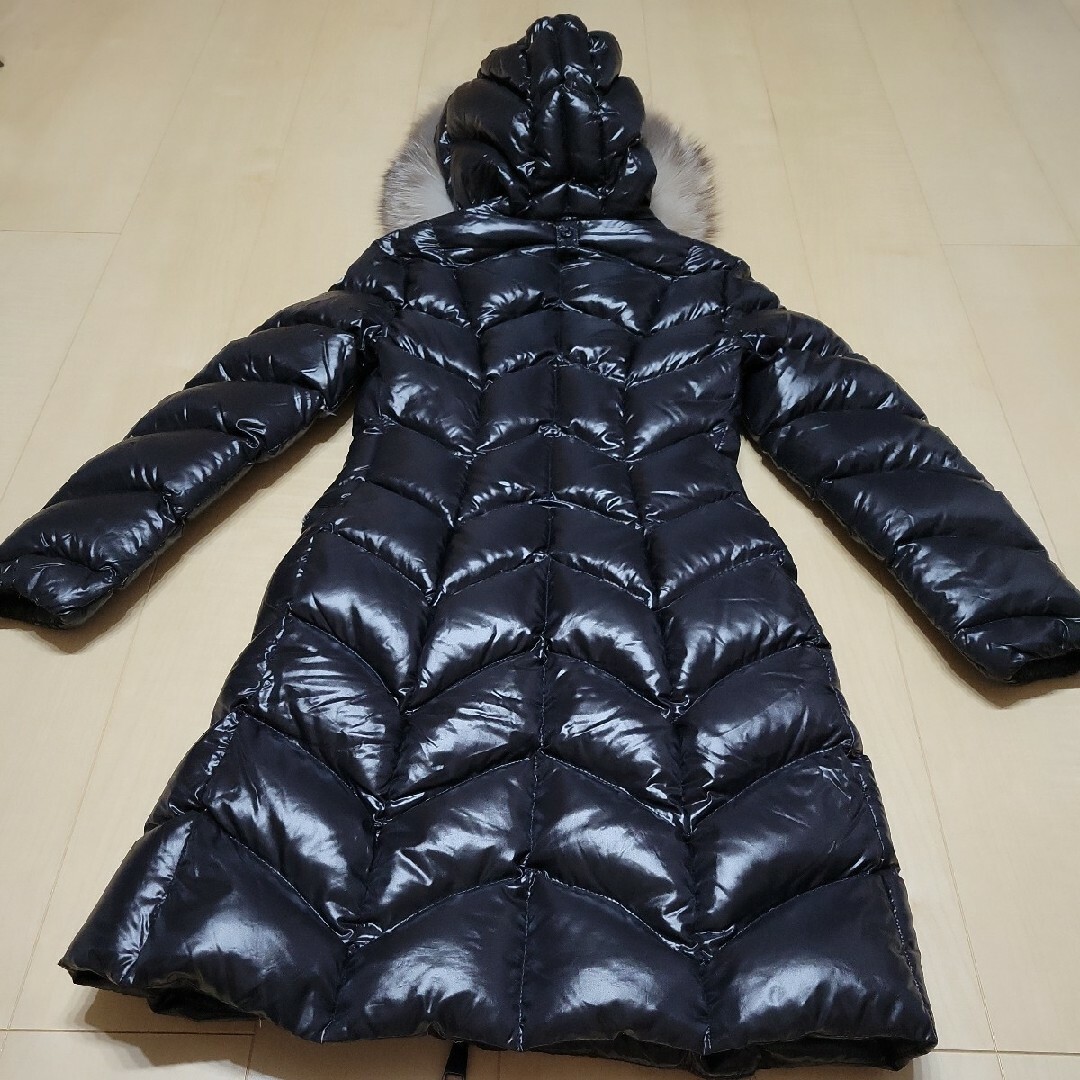 MONCLER(モンクレール)のMONCLER★ダウンコート フォックスファー ALBIZIA モンクレール レディースのジャケット/アウター(ダウンコート)の商品写真