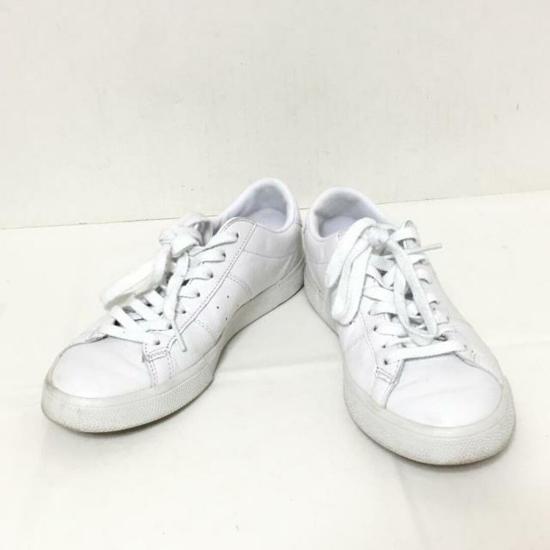 Onitsuka Tiger(オニツカタイガー)のasics Onitsuka Tiger(アシックス・オニツカタイガー) スニーカー 23.5 レディース - 白 レザー×合皮×エナメル（合皮） レディースの靴/シューズ(スニーカー)の商品写真