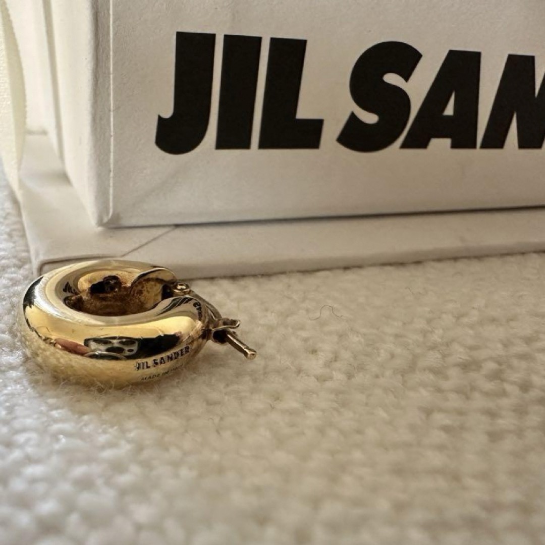 Jil Sander(ジルサンダー)のジルサンダー★スープピアス　ゴールド　Jil Sander 片耳 レディースのアクセサリー(ピアス)の商品写真