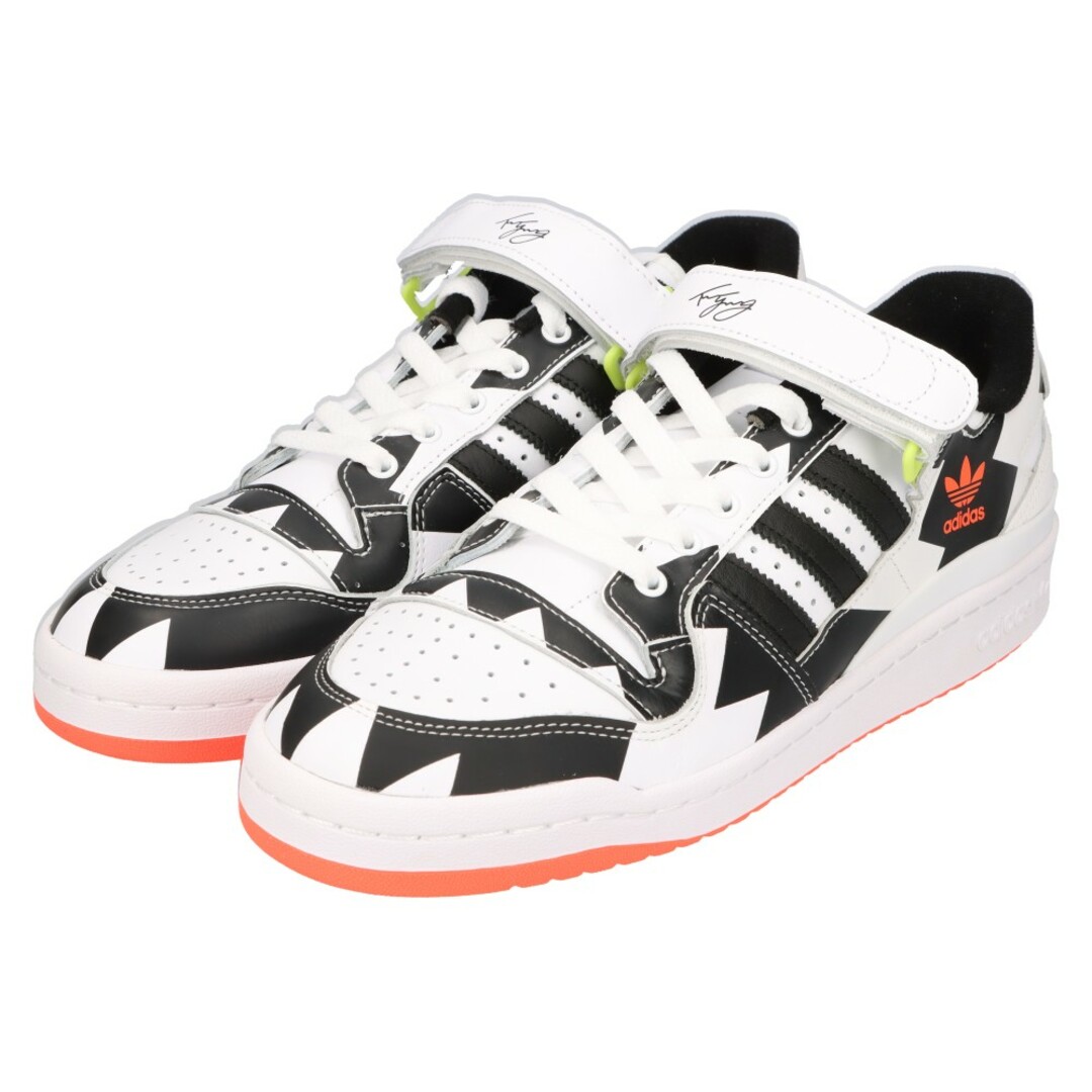 adidas(アディダス)のadidas アディダス FORUM LOW TRAE YOUNG GX6128 フォーラム トレイヤング ローカットスニーカー シューズ ホワイト/ブラック US9.5/27.5cm メンズの靴/シューズ(スニーカー)の商品写真