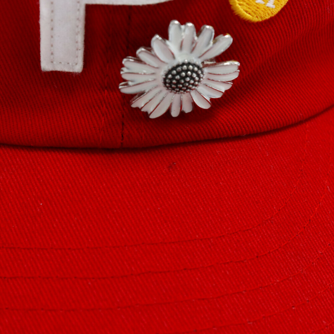 PEACEMINUSONE(ピースマイナスワン)のpeaceminusone ピースマイナスワン PMO BALL CAP #1 N2 6286 Pワッペン フラワーピン装飾 帽子 キャップ レッド メンズの帽子(キャップ)の商品写真