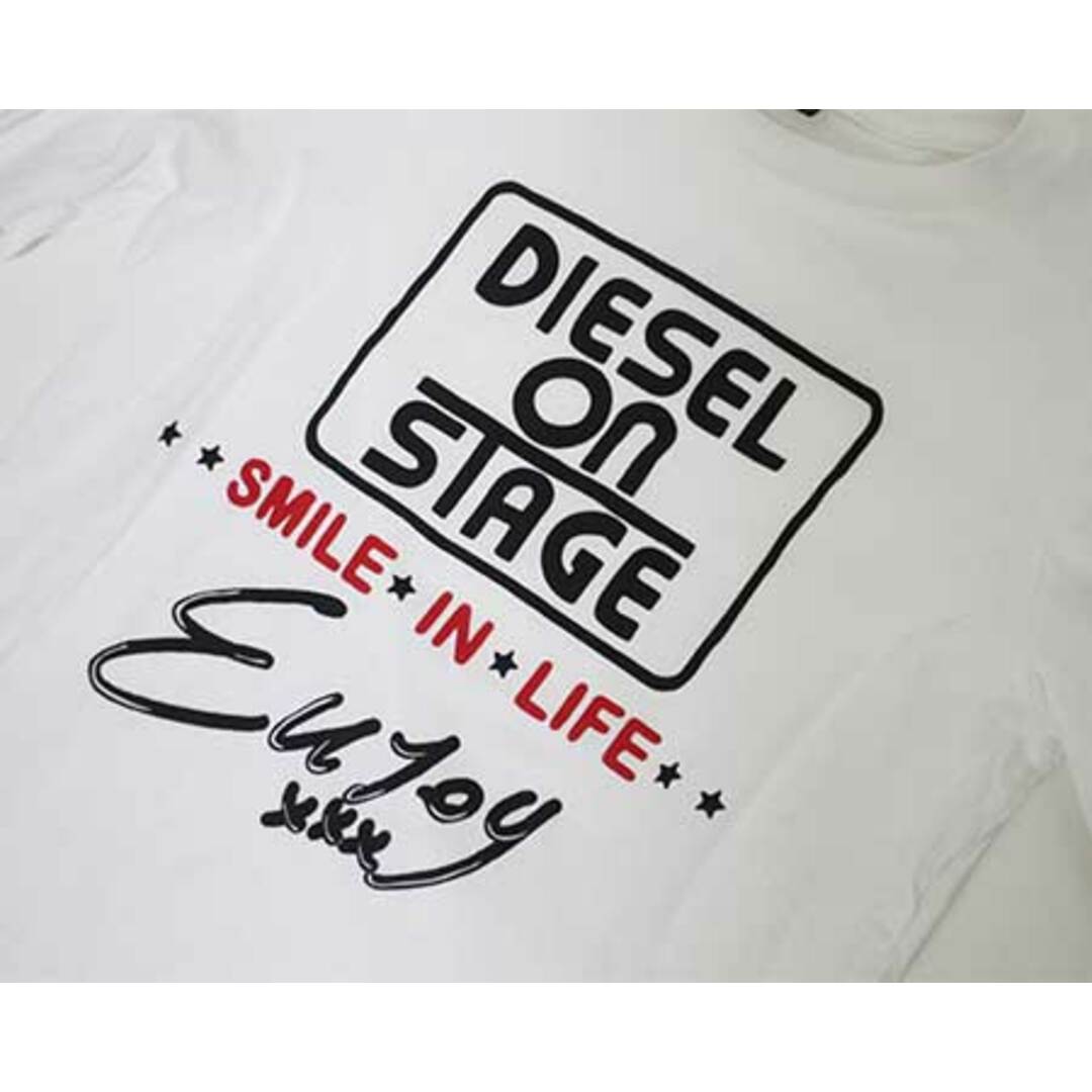 DIESEL(ディーゼル)の【春物 新入荷!】〓ディーゼルキッズ/DIESEL kids〓140cm 長袖Tシャツ/長袖カットソー/ロンT 白【中古】子供服 キッズ kids ジュニア 男の子 女の子 春秋 tops 723042 キッズ/ベビー/マタニティのベビー服(~85cm)(Ｔシャツ)の商品写真