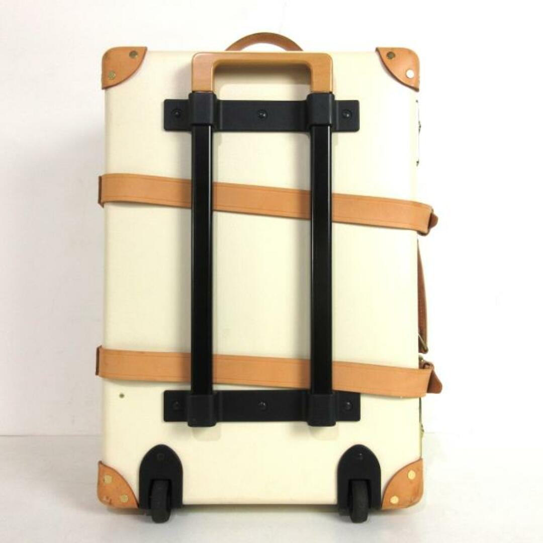 GLOBE-TROTTER(グローブトロッター)のGLOBE TROTTER(グローブトロッター) キャリーバッグ サファリ 20インチ トロリーケース(約32L) 白×ブラウン TSAなし/本体ダイヤルロックなし ヴァルカンファイバー×レザー  レディースのバッグ(スーツケース/キャリーバッグ)の商品写真