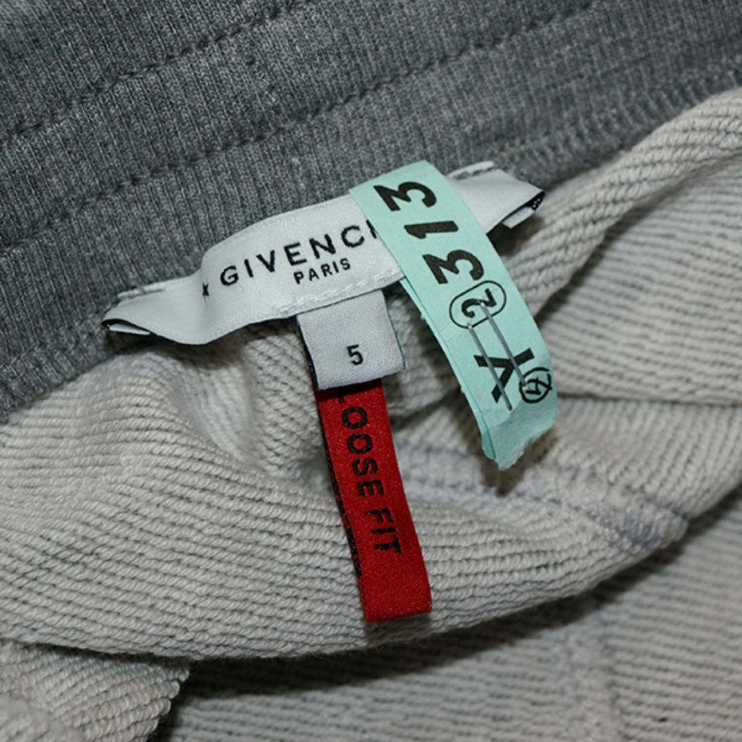 GIVENCHY(ジバンシィ)のジバンシィ　スウェットパンツ◇5サイズ　グレー系　クリーニング済み　汚れあり キッズ/ベビー/マタニティのキッズ服男の子用(90cm~)(パンツ/スパッツ)の商品写真