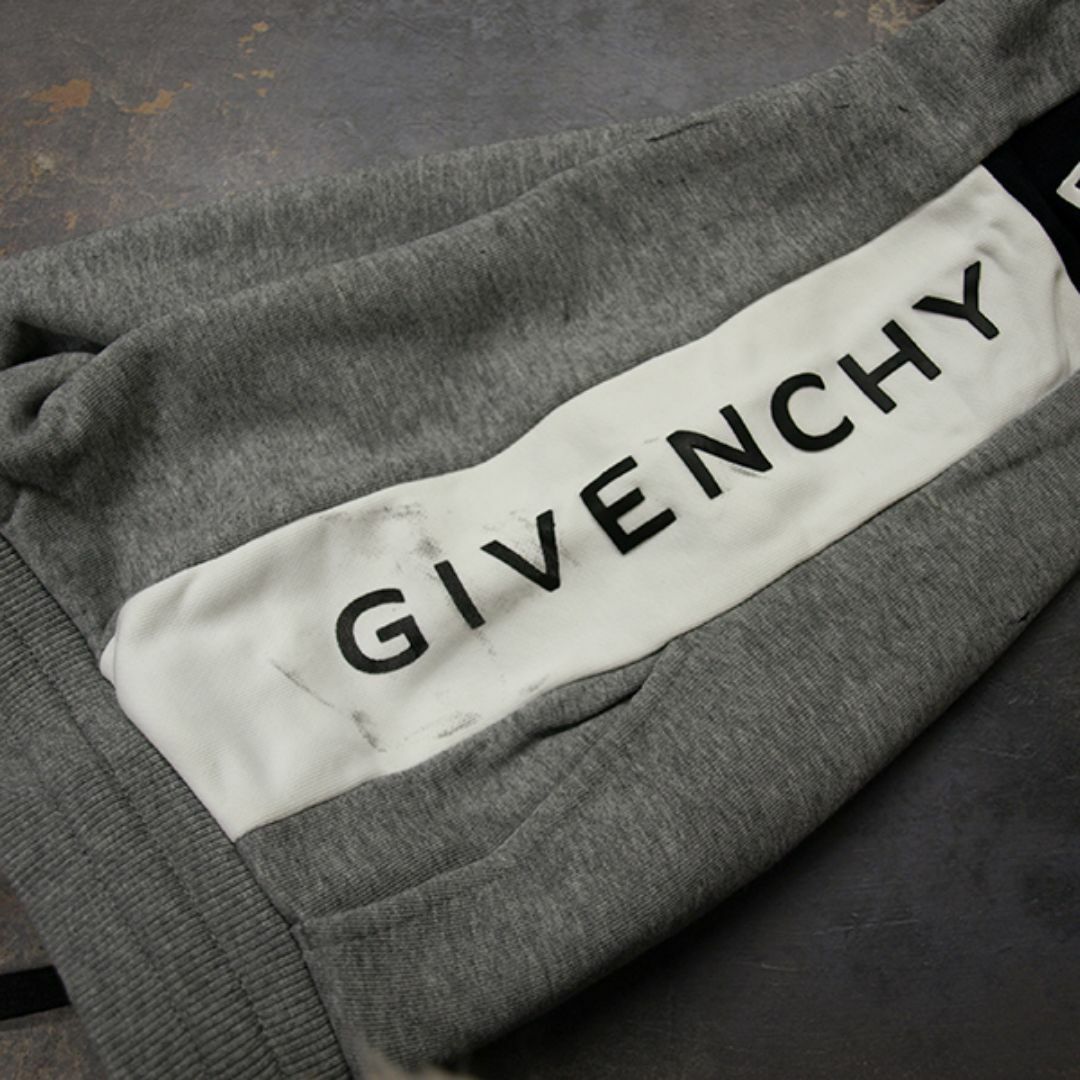 GIVENCHY(ジバンシィ)のジバンシィ　スウェットパンツ◇5サイズ　グレー系　クリーニング済み　汚れあり キッズ/ベビー/マタニティのキッズ服男の子用(90cm~)(パンツ/スパッツ)の商品写真