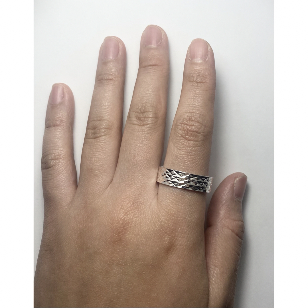 シルバーリングダイヤカットSILVER925指輪平打ち銀29号指輪鎚目模様lgじ メンズのアクセサリー(リング(指輪))の商品写真
