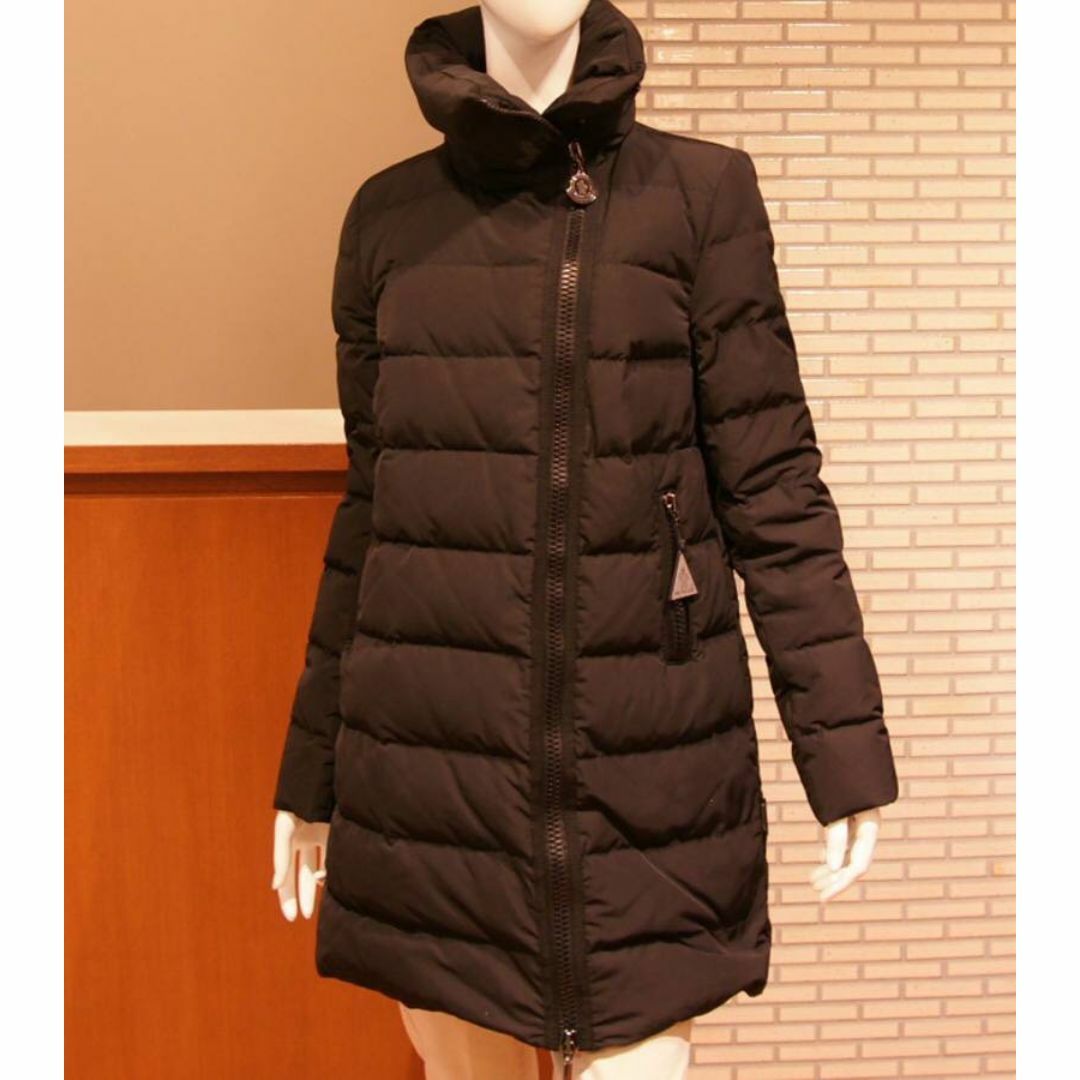 MONCLER(モンクレール)のMONCLER♡GERBOISE♡モンクレール♡ジェルボワーズ♡ブラック1防寒♡ レディースのジャケット/アウター(ダウンコート)の商品写真