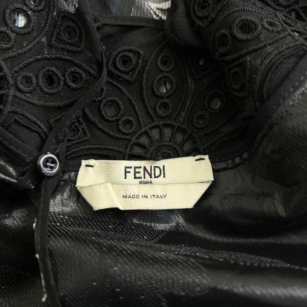 FENDI(フェンディ)のFENDI 襟元レース フラワー プリーツフレアワンピース パールリボンベルト レディースのワンピース(ロングワンピース/マキシワンピース)の商品写真