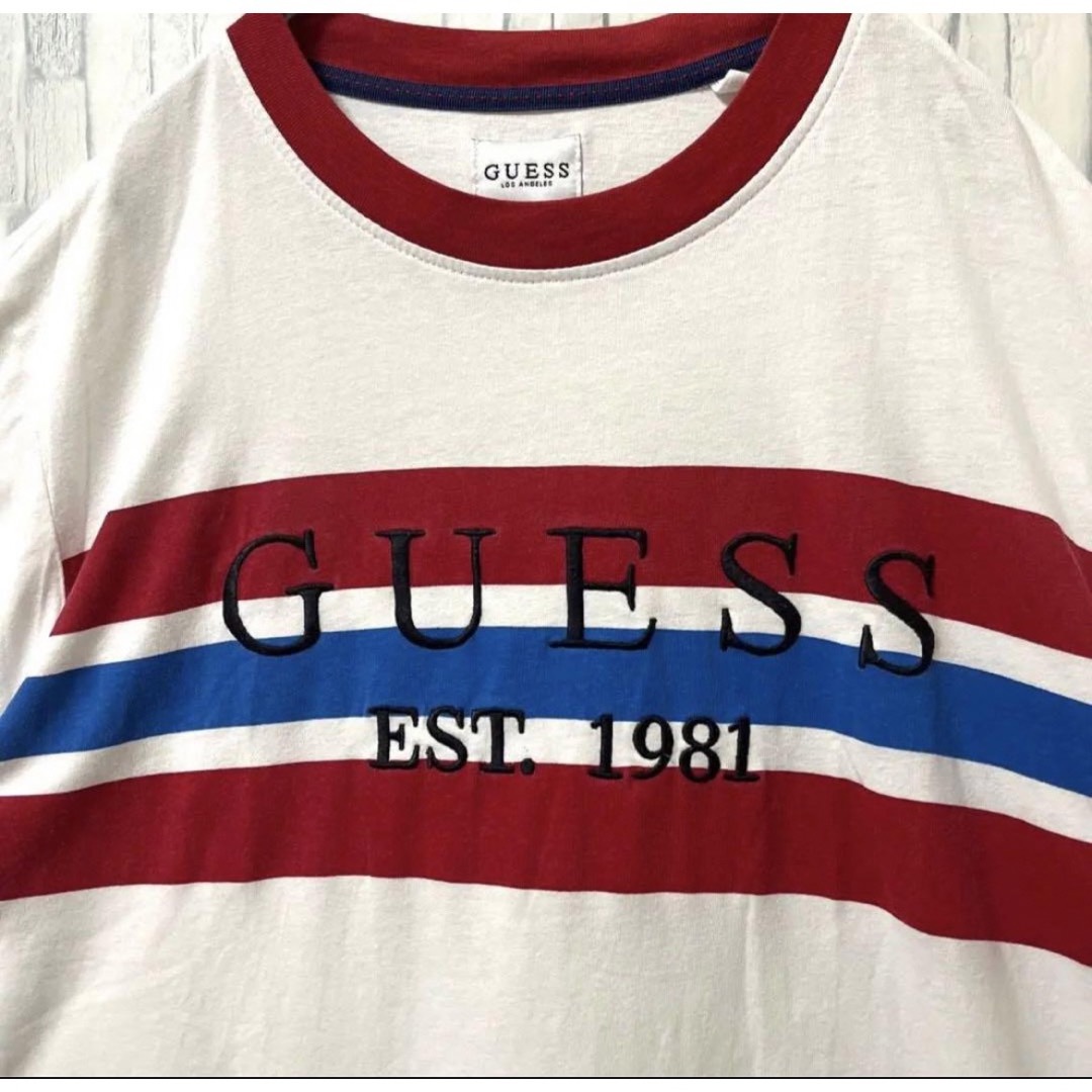 GUESS(ゲス)のゲス リンガーネックTシャツ S ホワイト デカロゴ ワッペン 刺繍ロゴ メンズのトップス(Tシャツ/カットソー(半袖/袖なし))の商品写真