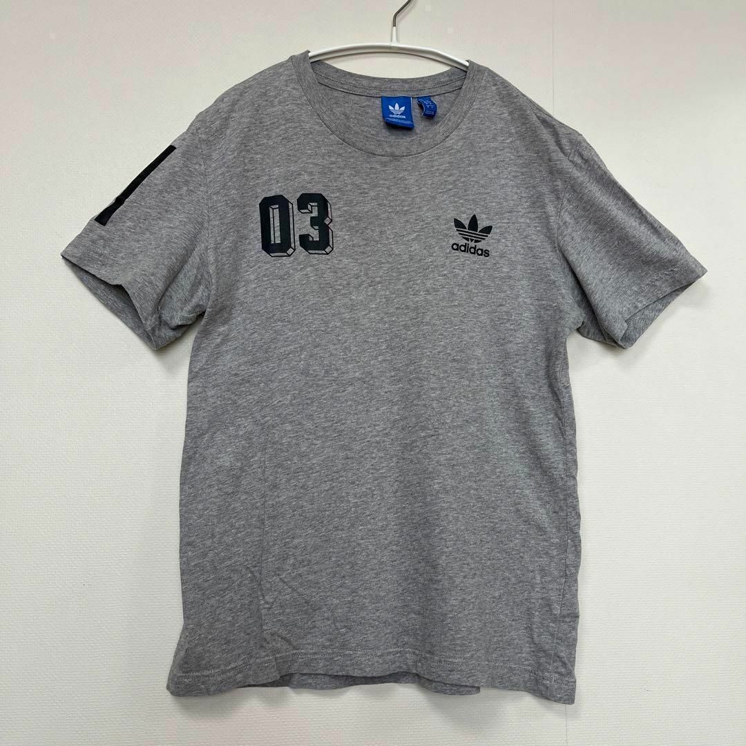 adidas(アディダス)の古着 adidas メンズ Tシャツ グレー M ビッグプリント メンズのトップス(Tシャツ/カットソー(半袖/袖なし))の商品写真