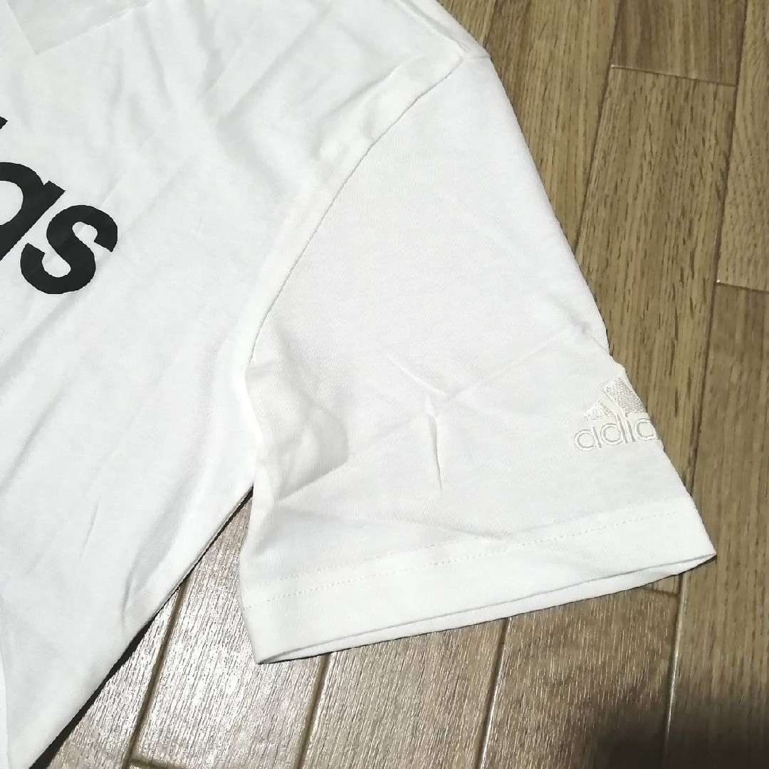 adidas(アディダス)の【大人気残りわずか】新品　adidas　メンズ　Tシャツ　2枚セット　半袖 インテリア/住まい/日用品の日用品/生活雑貨/旅行(タオル/バス用品)の商品写真