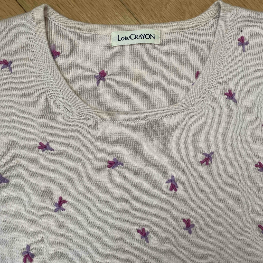 Lois CRAYON(ロイスクレヨン)のロイスクレヨン　刺繍ピンク色ニット美品⭐︎ レディースのトップス(ニット/セーター)の商品写真