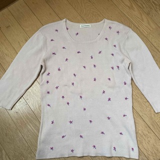 ロイスクレヨン(Lois CRAYON)のロイスクレヨン　刺繍ピンク色ニット美品⭐︎(ニット/セーター)