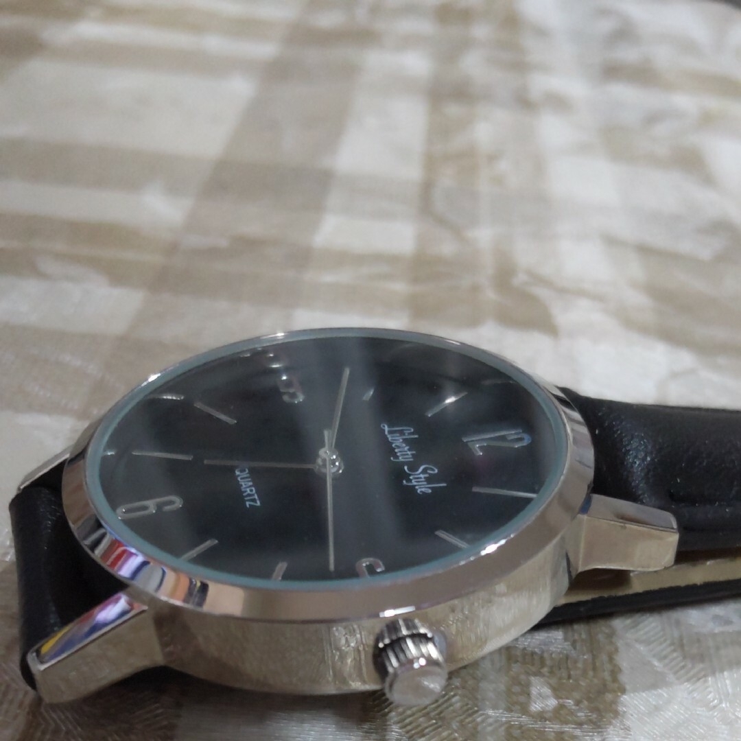 腕時計 黒 メンズの時計(腕時計(アナログ))の商品写真