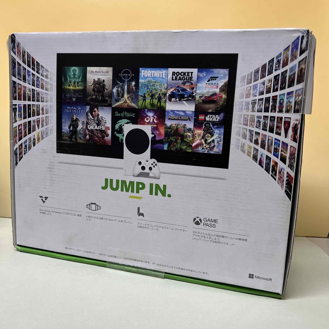 Xbox(エックスボックス)のMicrosoft XBOX Series S 512GB ホワイト エンタメ/ホビーのゲームソフト/ゲーム機本体(家庭用ゲーム機本体)の商品写真