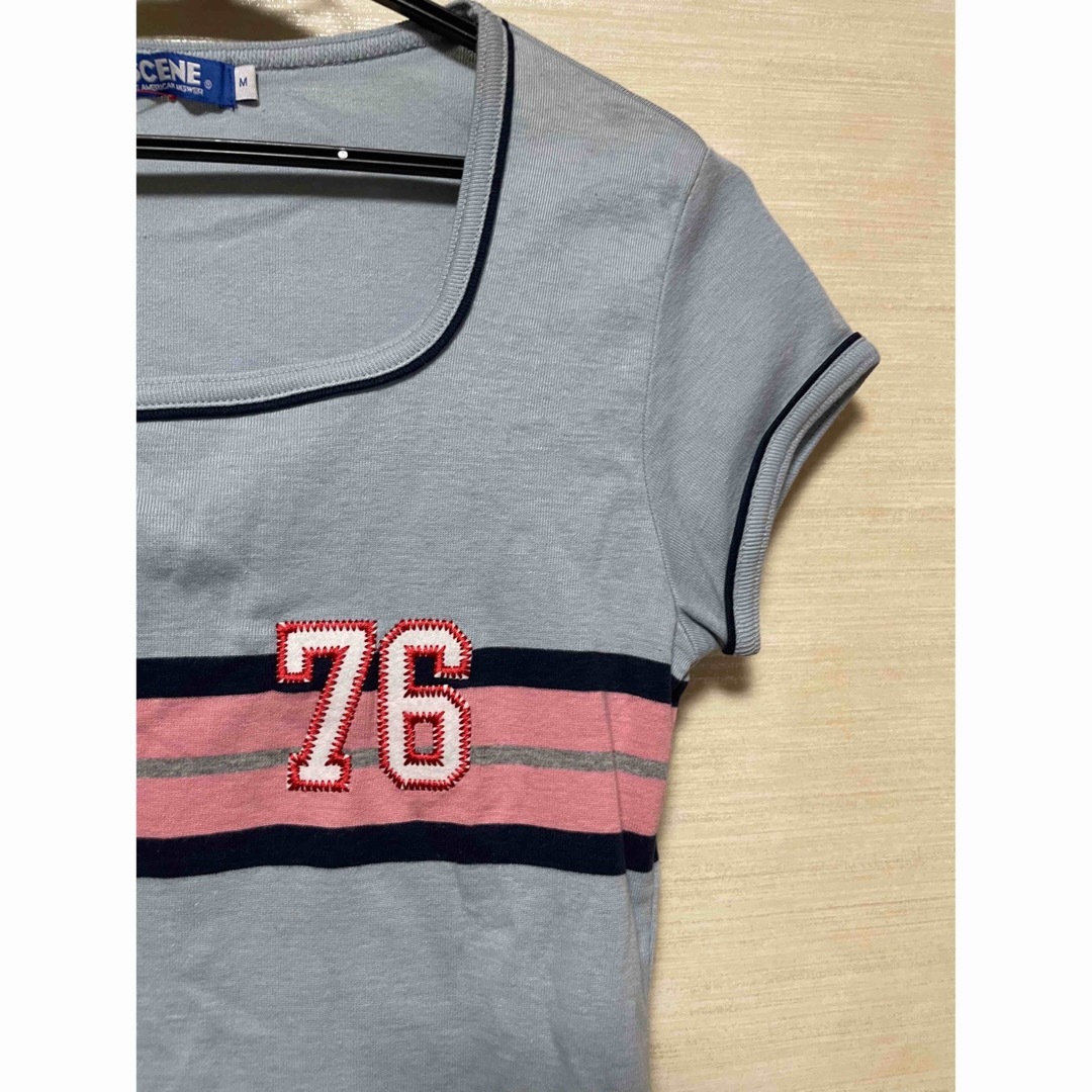 ★ナンバーロゴのTシャツ【新品】M★ レディースのトップス(Tシャツ(半袖/袖なし))の商品写真