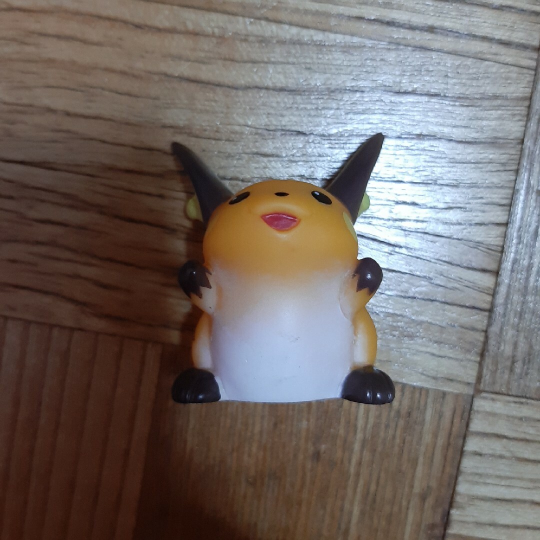 ポケモン(ポケモン)のライチュウ ソフビ エンタメ/ホビーのおもちゃ/ぬいぐるみ(キャラクターグッズ)の商品写真