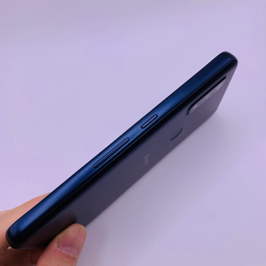 arrows(アローズ)のarrows We F-51B ドコモ　41897 スマホ/家電/カメラのスマートフォン/携帯電話(スマートフォン本体)の商品写真