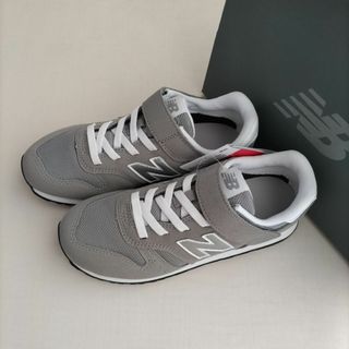 ニューバランス(New Balance)の18cm◇ニューバランス・キッズスニーカー　YV373　グレー　ジュニア(スニーカー)