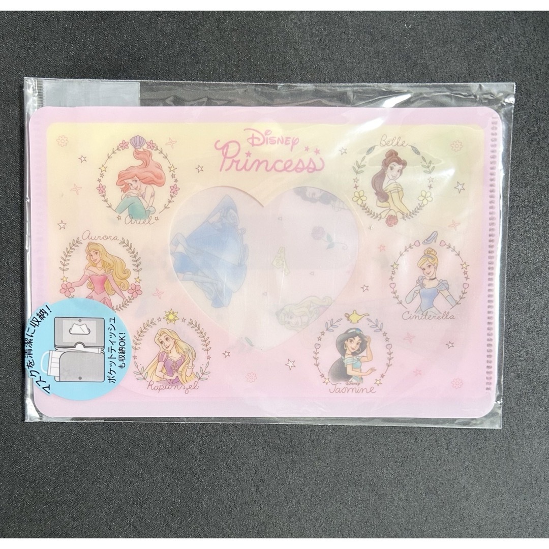 Disney(ディズニー)の新品  ⭐︎  ディズニープリンセス  マスクティッシュケース  靴底中敷き キッズ/ベビー/マタニティのこども用ファッション小物(その他)の商品写真