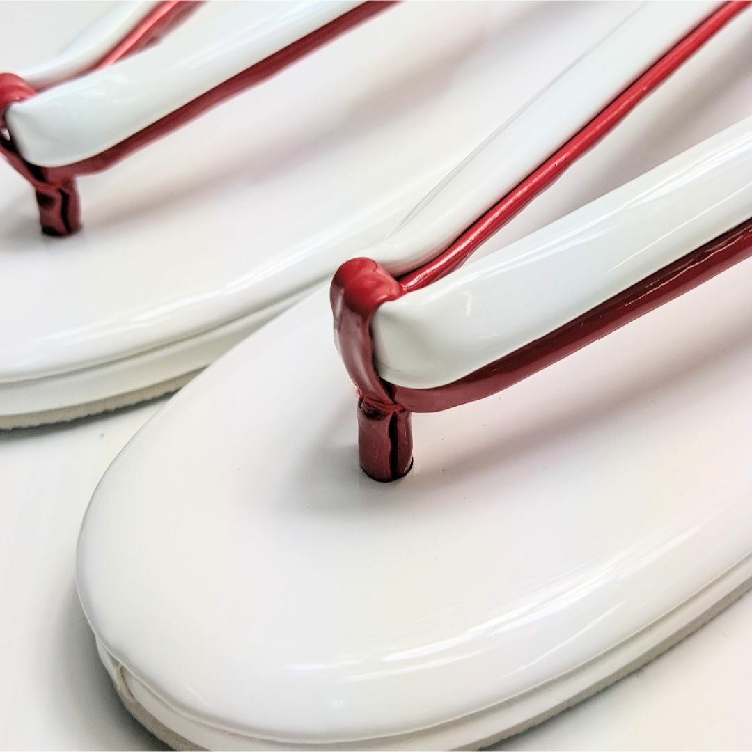 和装 草履 エナメル 白×赤 ホワイト 2枚芯 3Lサイズ u98 レディースの靴/シューズ(下駄/草履)の商品写真