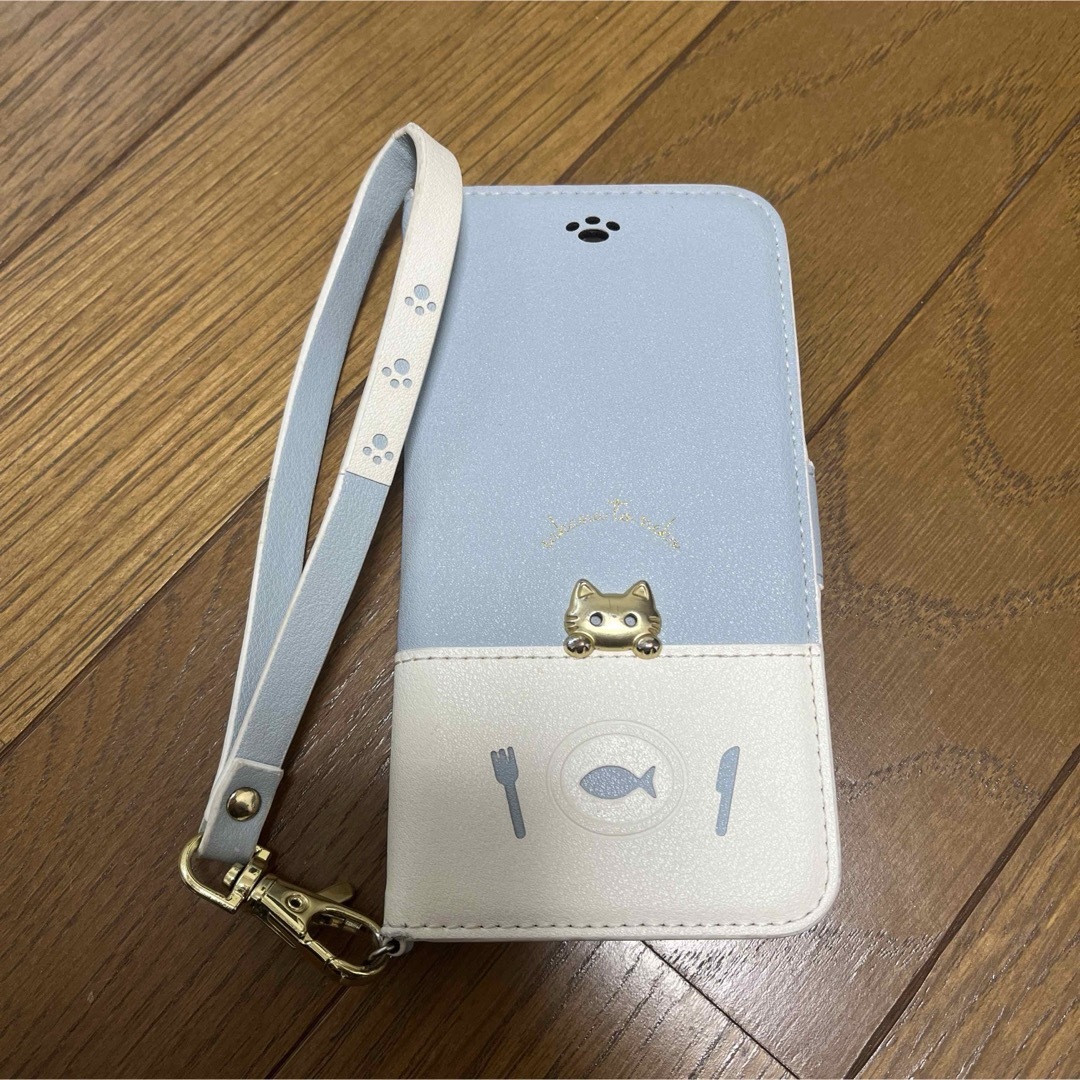 iphonese ケース 手帳型  sakana to neko スマホ/家電/カメラのスマホアクセサリー(iPhoneケース)の商品写真