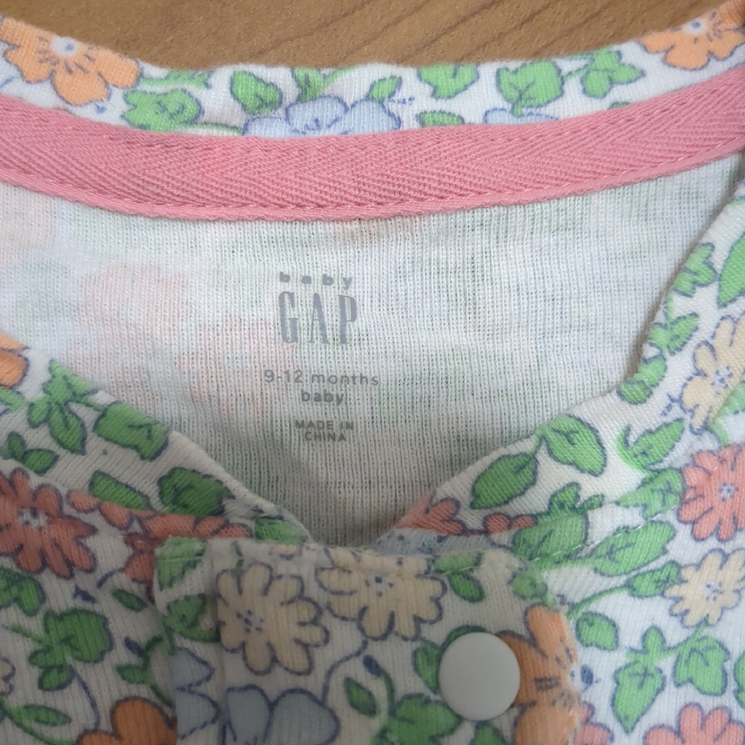 babyGAP(ベビーギャップ)の70センチ　カバーオール　GAP キッズ/ベビー/マタニティのベビー服(~85cm)(カバーオール)の商品写真