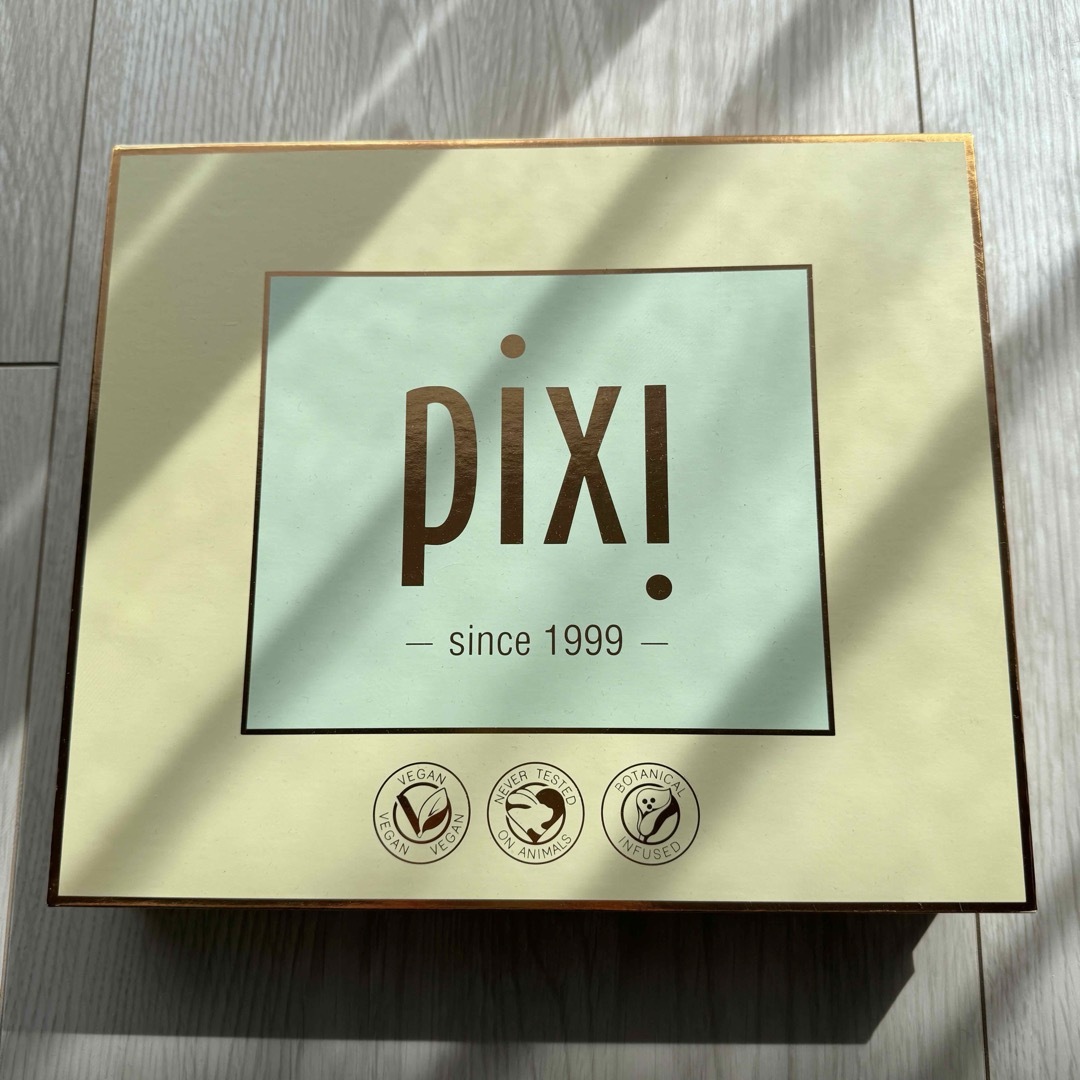 Pixi Beauty ビタミンC関連化粧品セット コスメ/美容のキット/セット(サンプル/トライアルキット)の商品写真