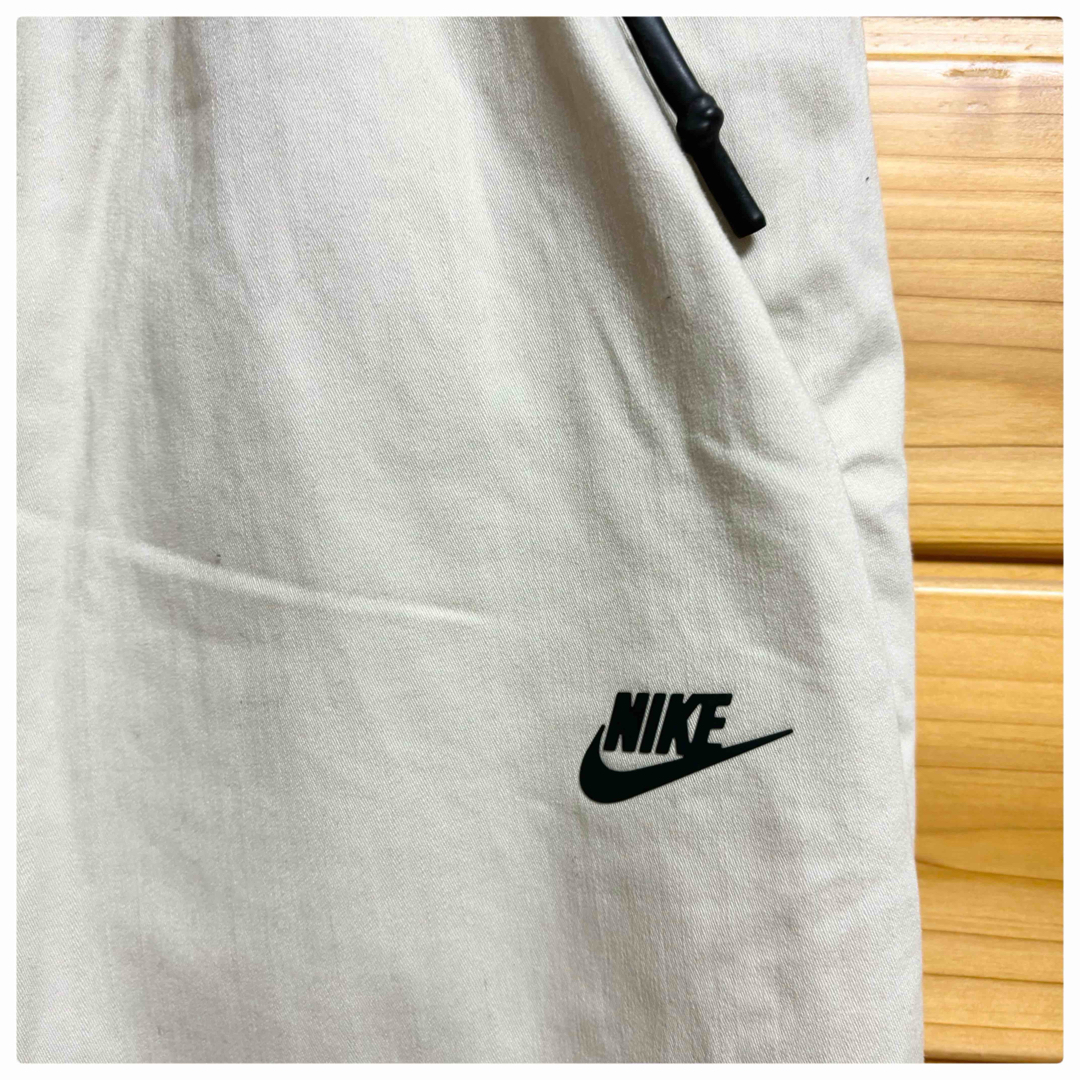 NIKE(ナイキ)のナイキTECH PACK PANTSテックパックパンツ ウエストゴム ベージュL メンズのパンツ(その他)の商品写真