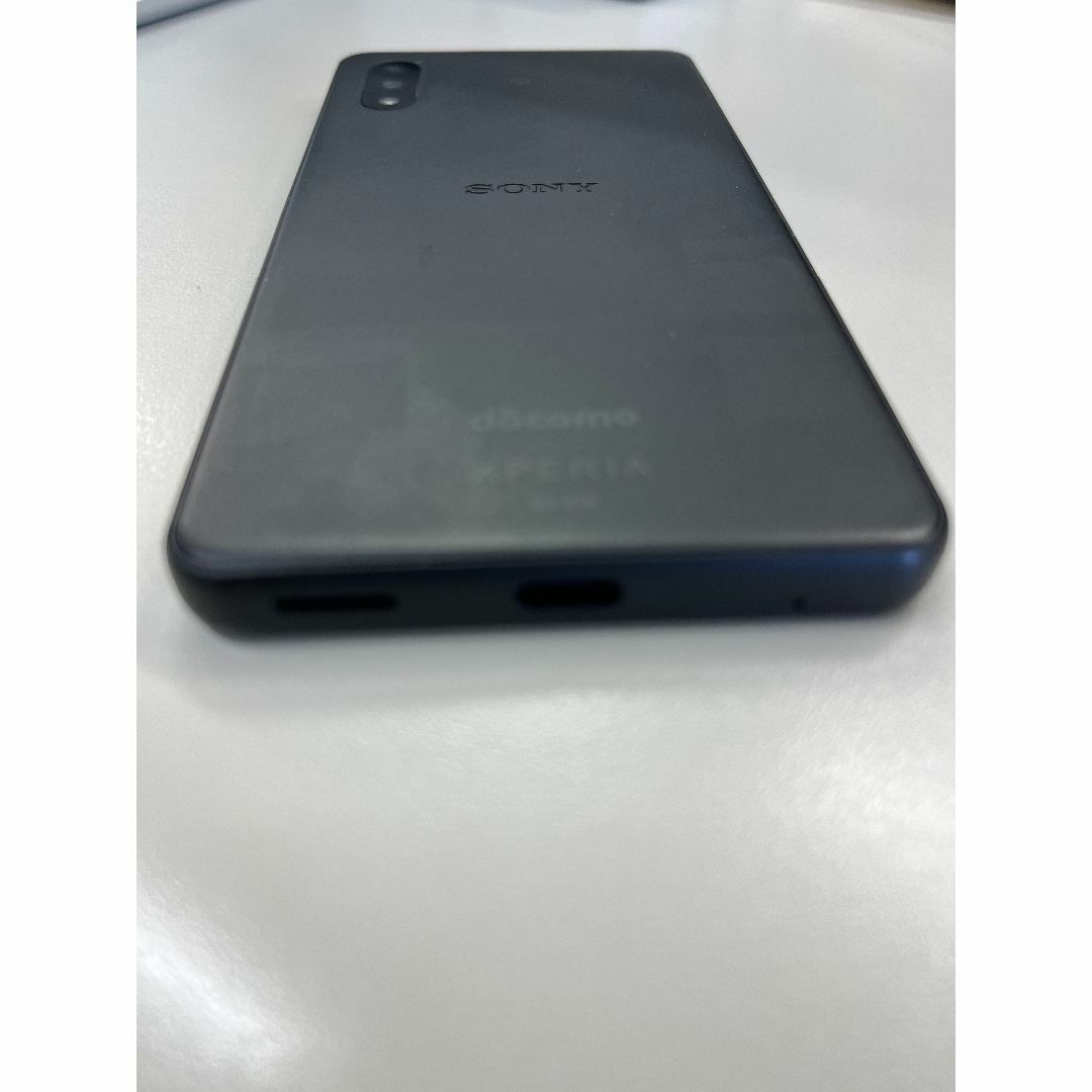 ＜中古＞XPERIA　SO-41B　本体ブラック スマホ/家電/カメラのスマートフォン/携帯電話(スマートフォン本体)の商品写真