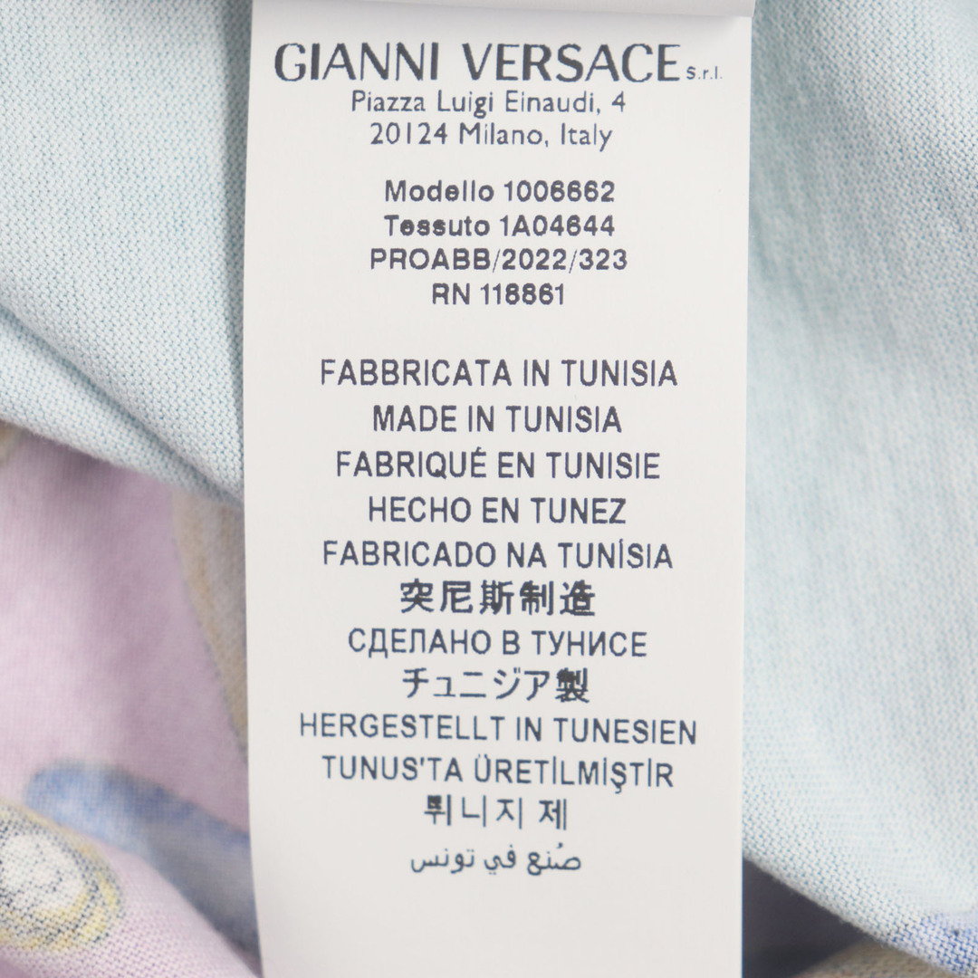 VERSACE(ヴェルサーチ)の極美品▼VERSACE ヴェルサーチ 2022年製 TAYLOR FIT コットン プリント 総柄 半袖Ｔシャツ ライトブルー S ハンガー付き メンズ メンズのトップス(Tシャツ/カットソー(半袖/袖なし))の商品写真