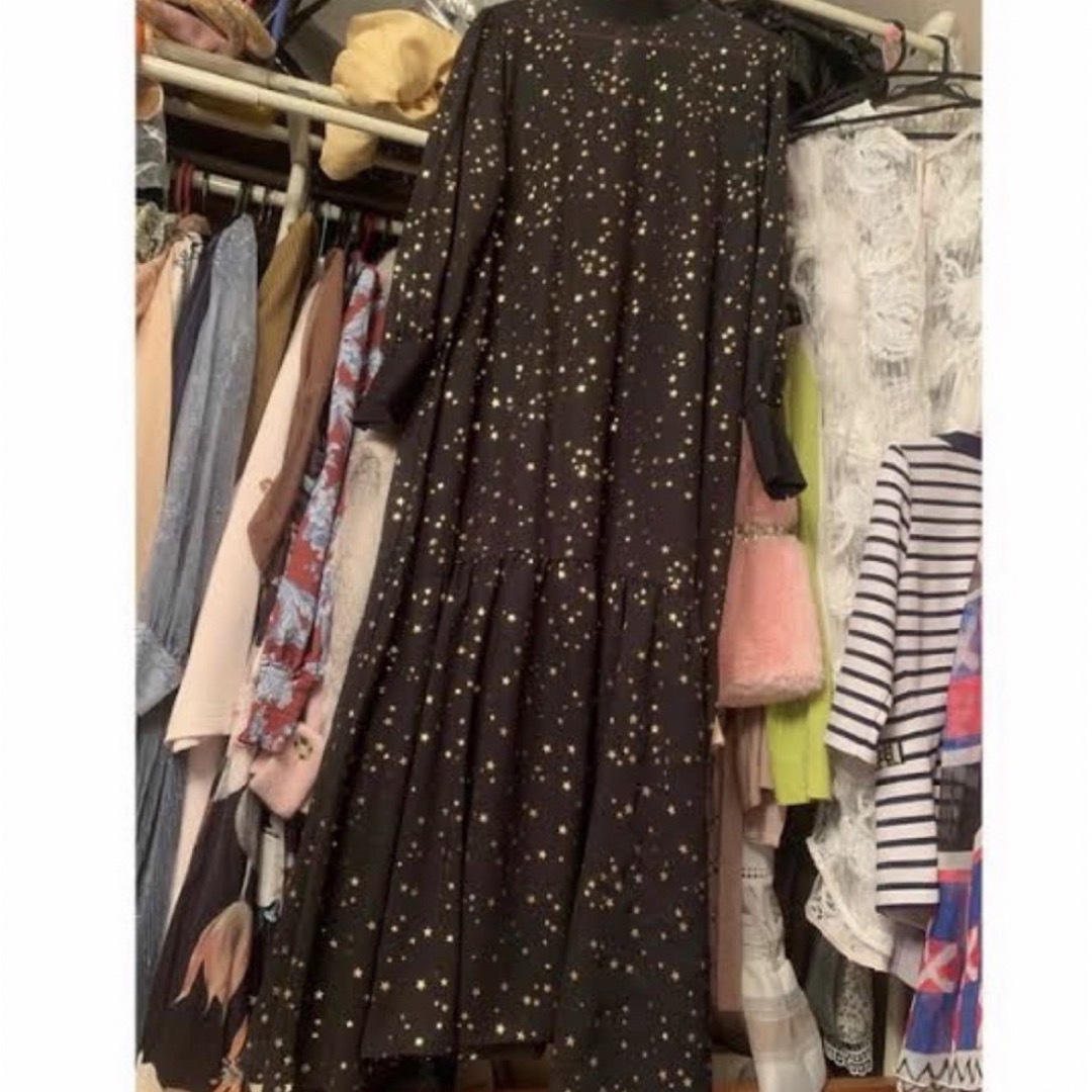 Ameri VINTAGE(アメリヴィンテージ)のAMERI AIRY HIGH NECKED DRESS レディースのワンピース(ロングワンピース/マキシワンピース)の商品写真