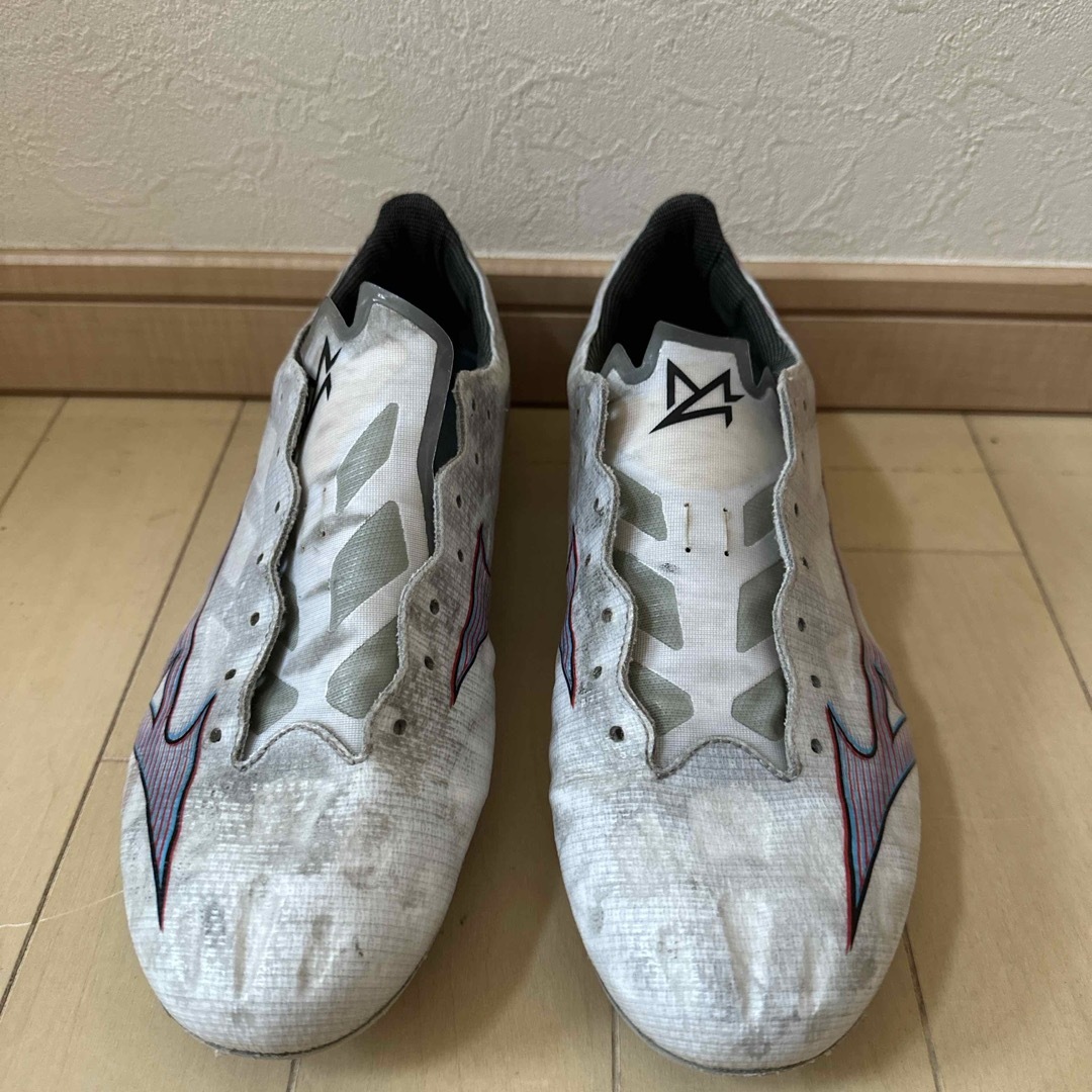 MIZUNO(ミズノ)のミズノアルファ α ELITE  P1GA236209 ホワイト  スポーツ/アウトドアのサッカー/フットサル(シューズ)の商品写真