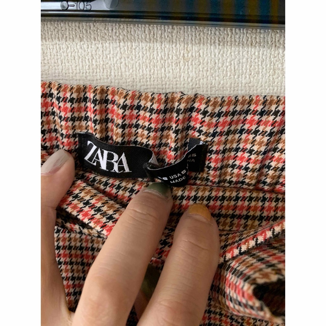 ZARA(ザラ)のZARA ザラ 赤 ブラウン チェック タイト スカート 巻きスカート風 レディースのスカート(ひざ丈スカート)の商品写真