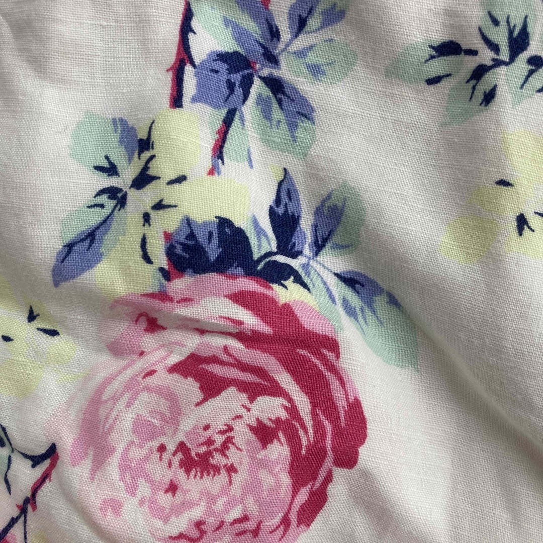 GAP(ギャップ)のgap ワンピース 花 花柄 フラワー 110 双子 コーデ 薔薇 バラ ピンク キッズ/ベビー/マタニティのキッズ服女の子用(90cm~)(ワンピース)の商品写真