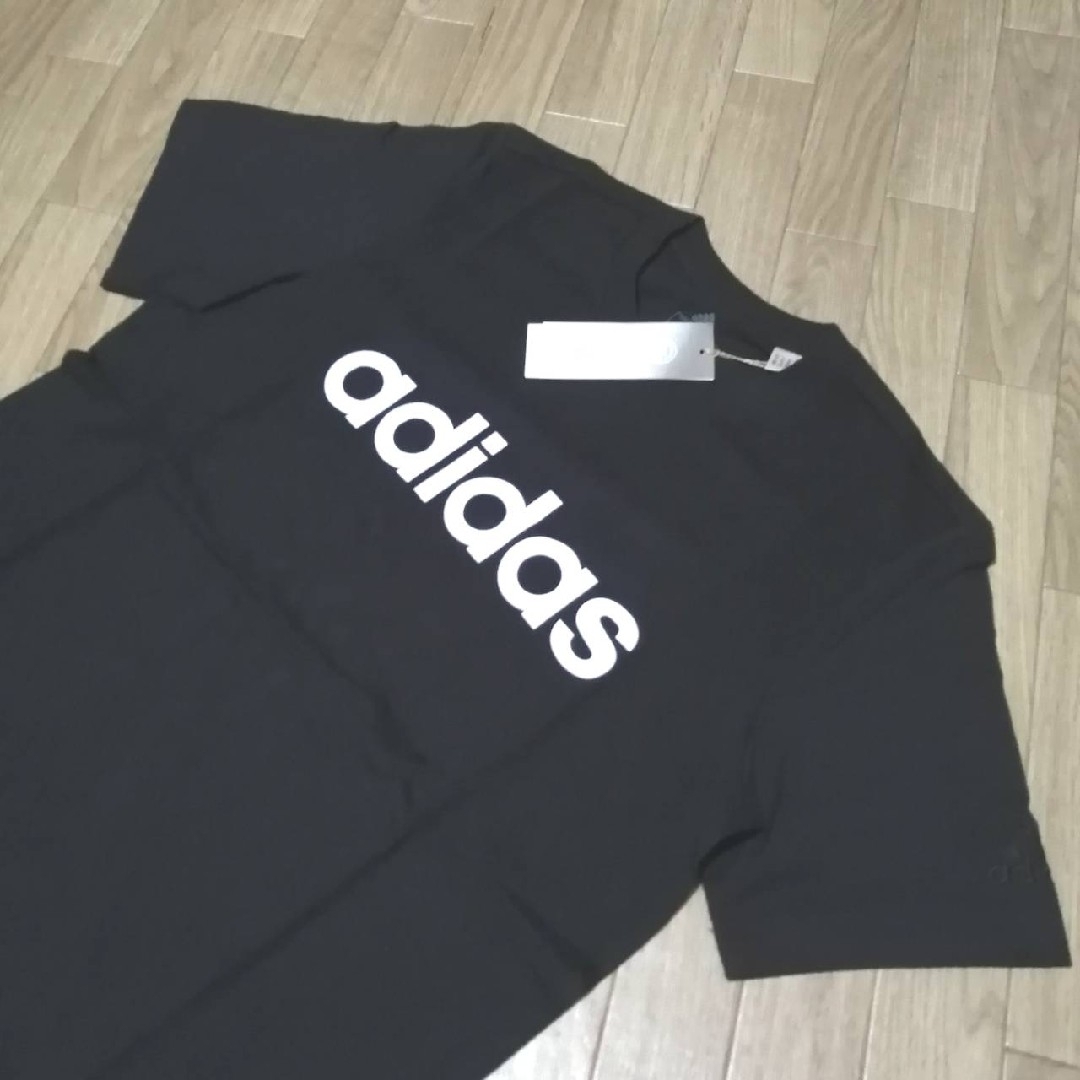 adidas(アディダス)の【大人気Tシャツ】新品　adidas　メンズ　Tシャツ　Lサイズ　黒　ブラック メンズのトップス(Tシャツ/カットソー(半袖/袖なし))の商品写真